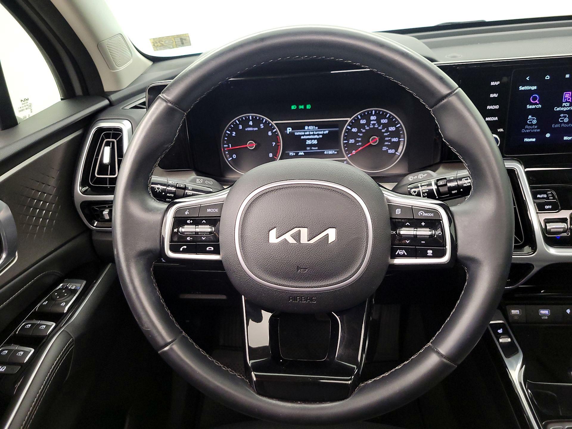 Thumbnail: 2022 Kia Sorento - 10