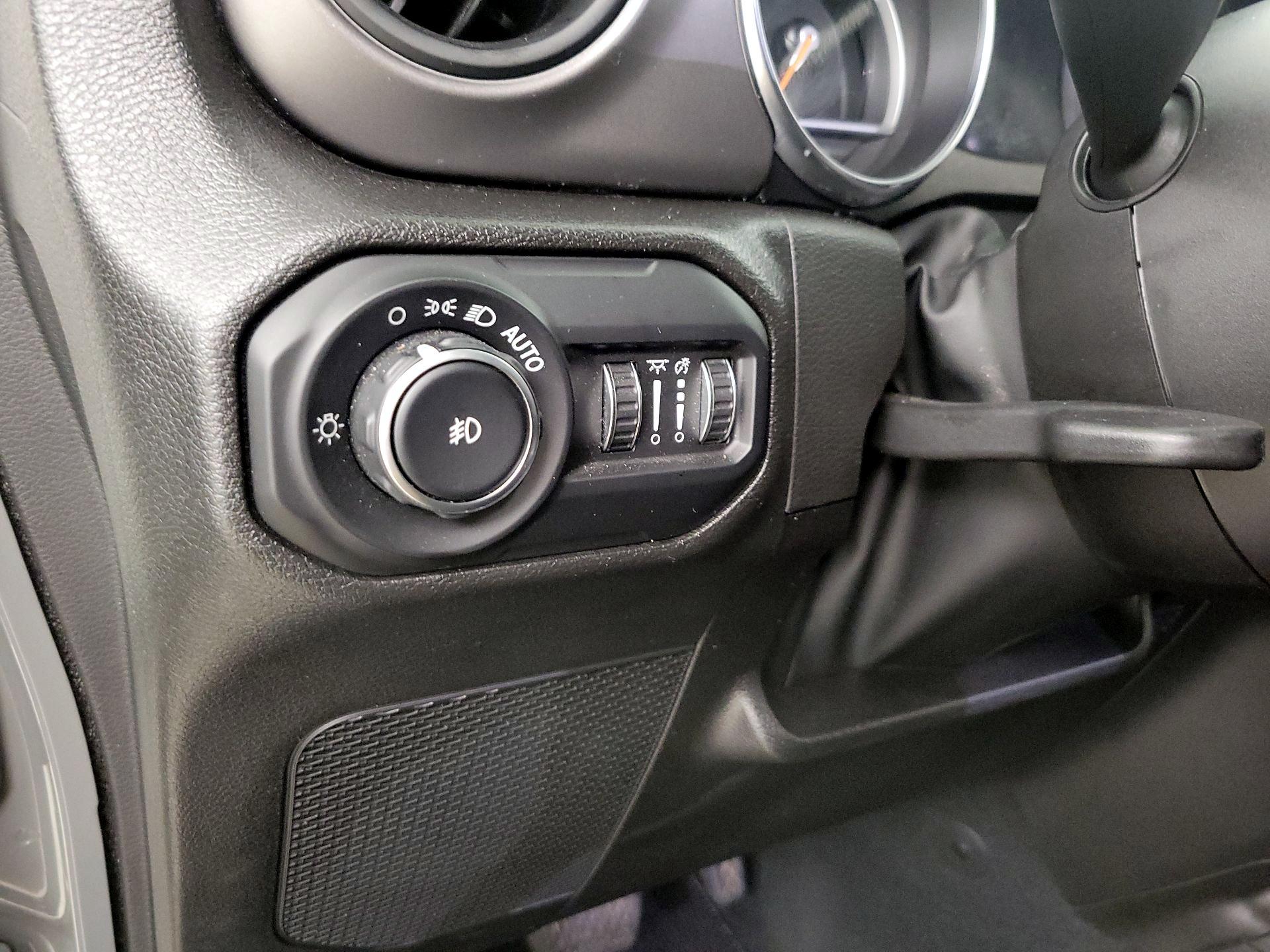 Thumbnail: 2022 Jeep Wrangler - 13