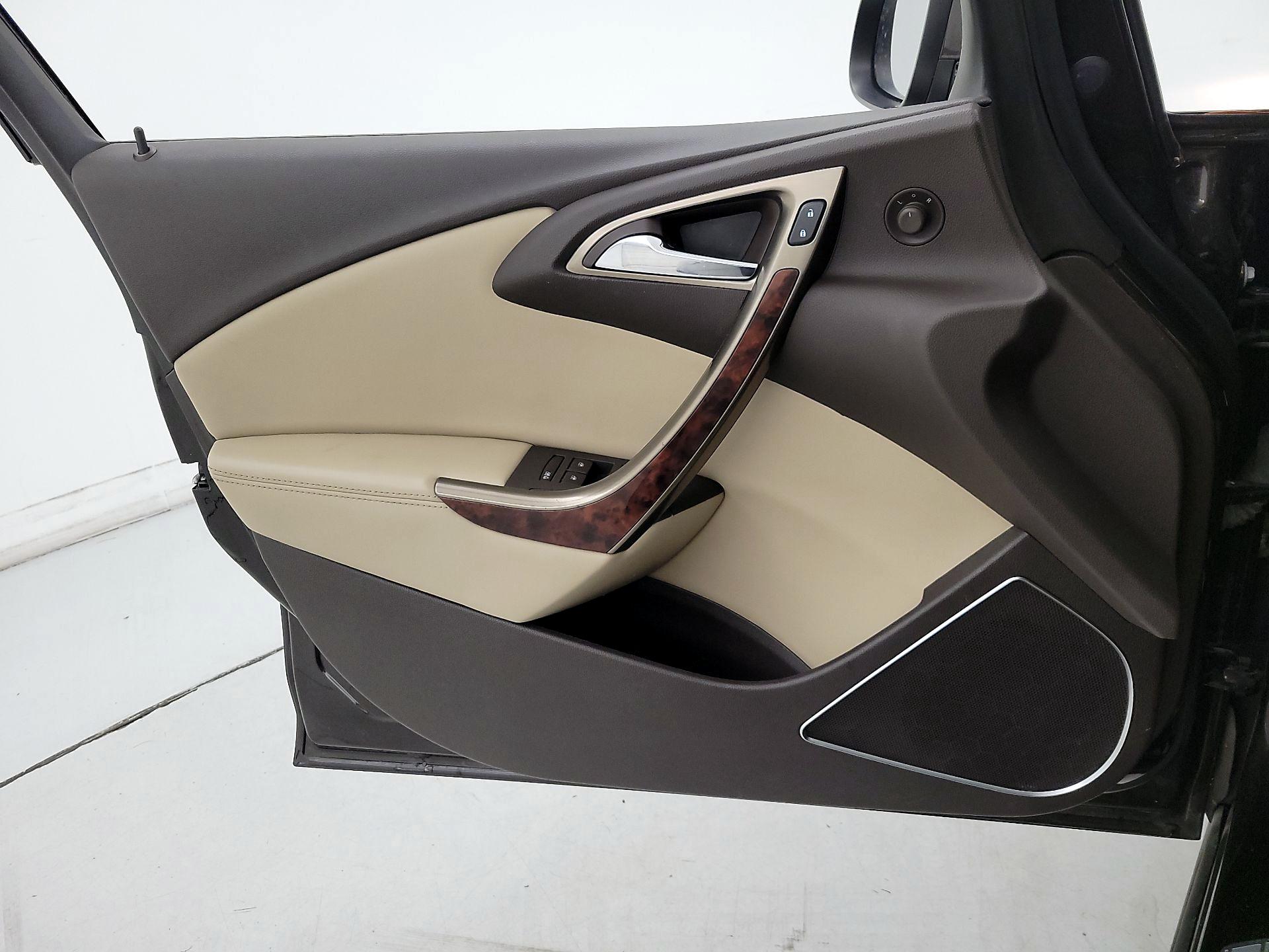 Thumbnail: 2014 Buick Verano - 12