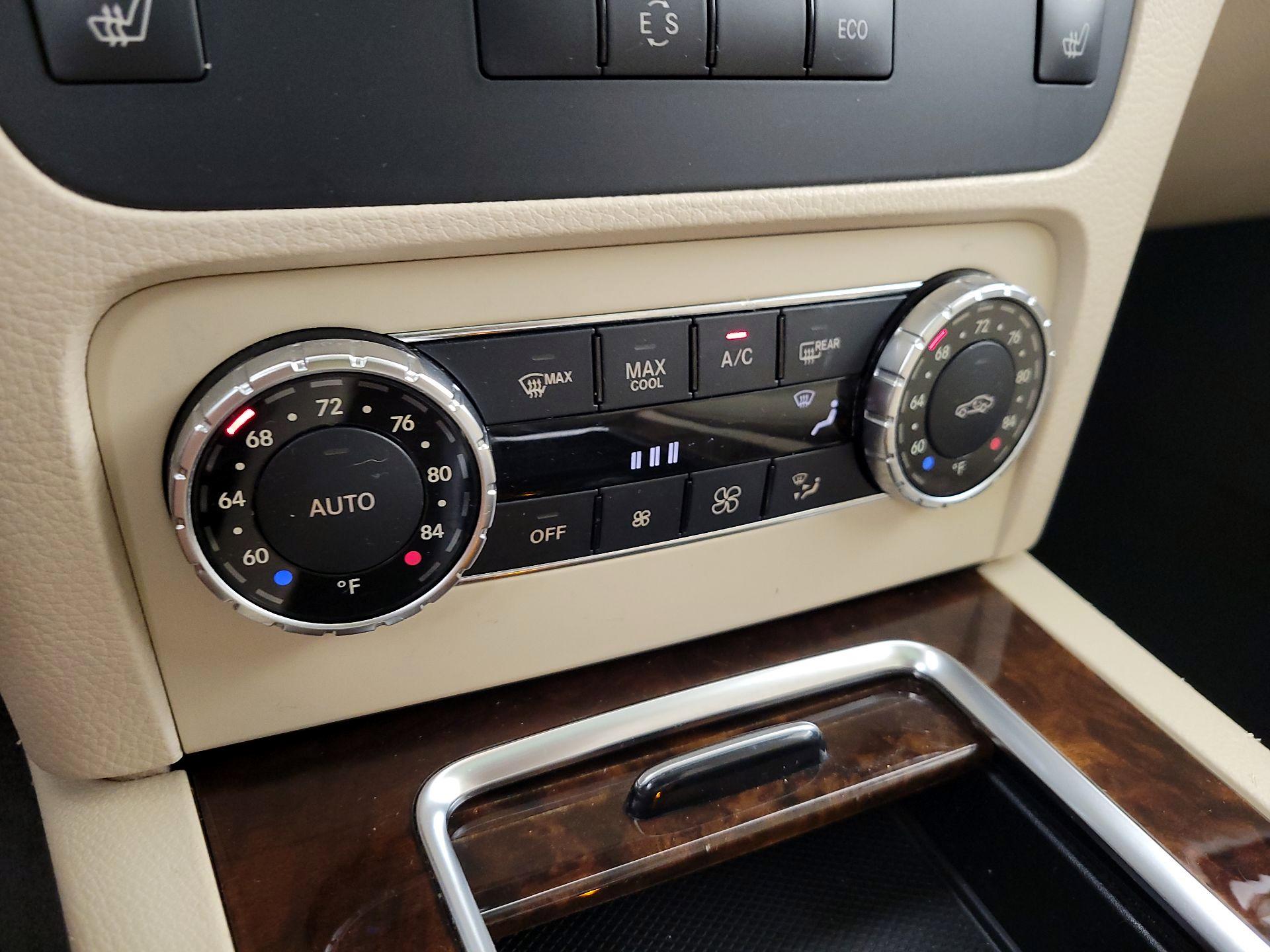 Thumbnail: 2014 Mercedes-Benz GLK - 17