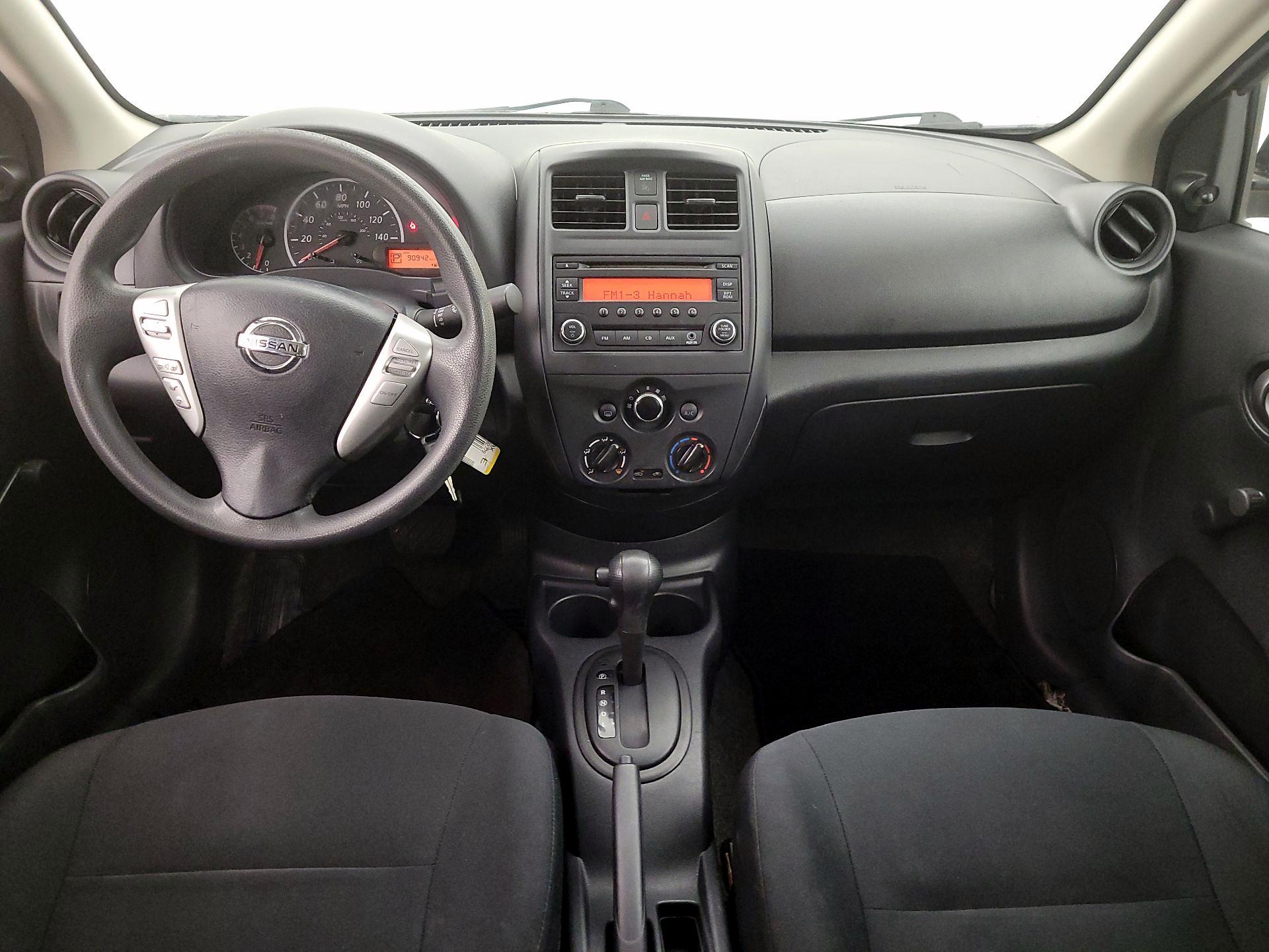 Thumbnail: 2015 Nissan Versa - 9