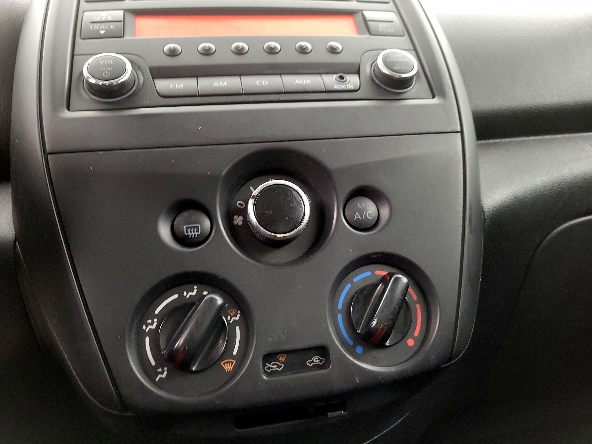 Thumbnail: 2015 Nissan Versa - 15