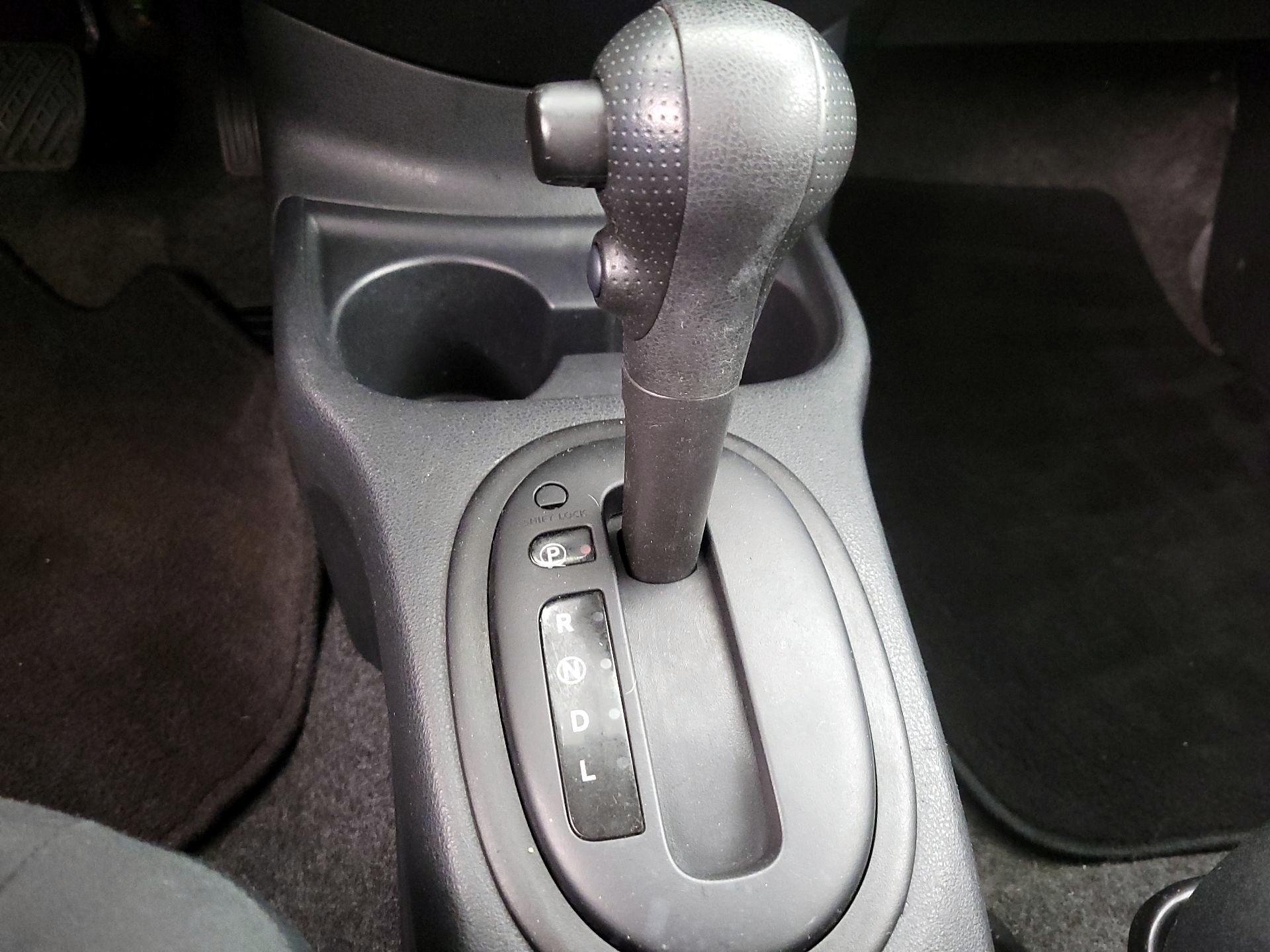 Thumbnail: 2015 Nissan Versa - 16