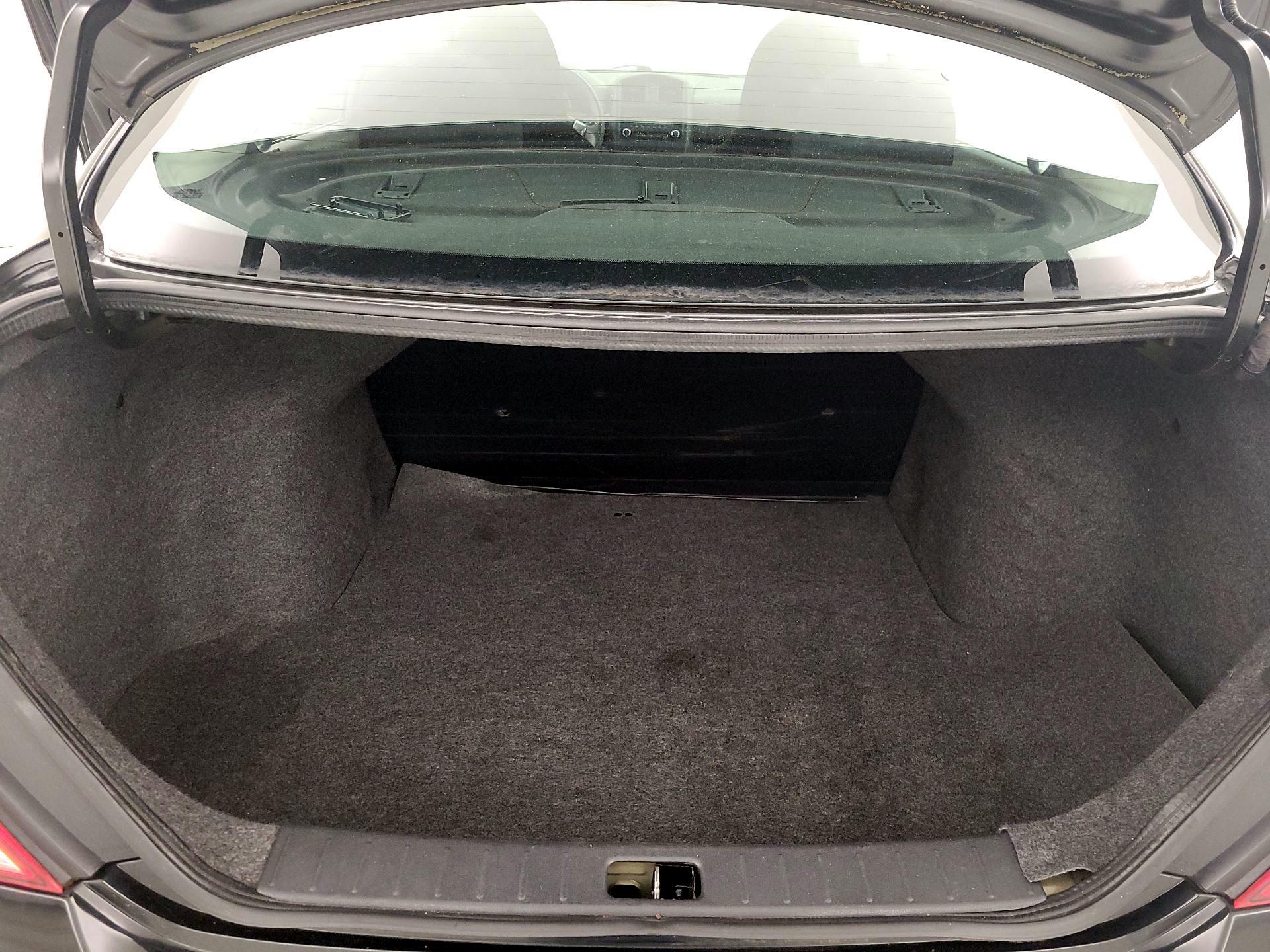 Thumbnail: 2015 Nissan Versa - 19
