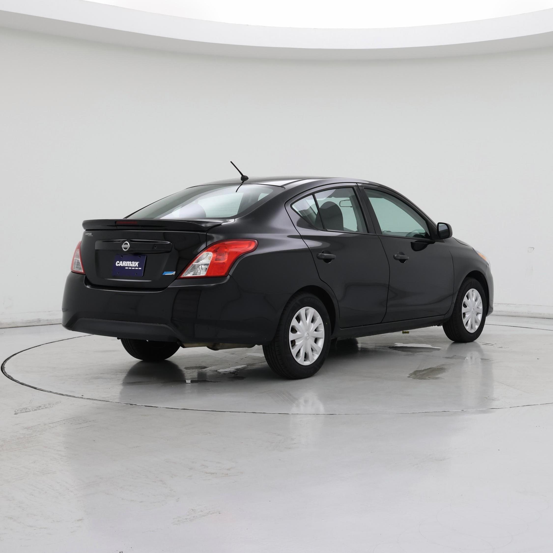 Thumbnail: 2015 Nissan Versa - 8