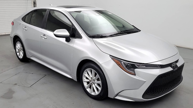 2020 Toyota Corolla LE Hero Image