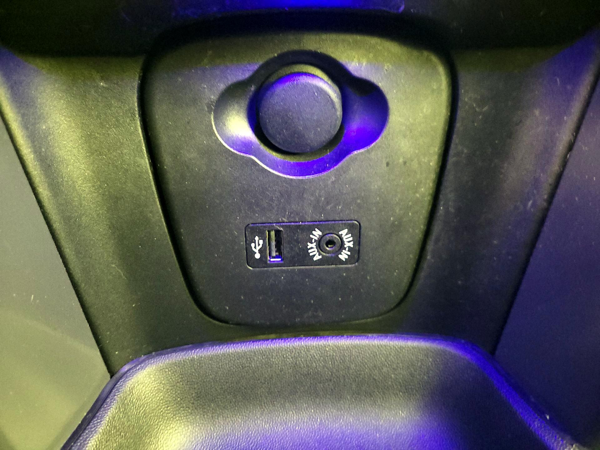 Thumbnail: 2016 MINI Cooper Hardtop - 17