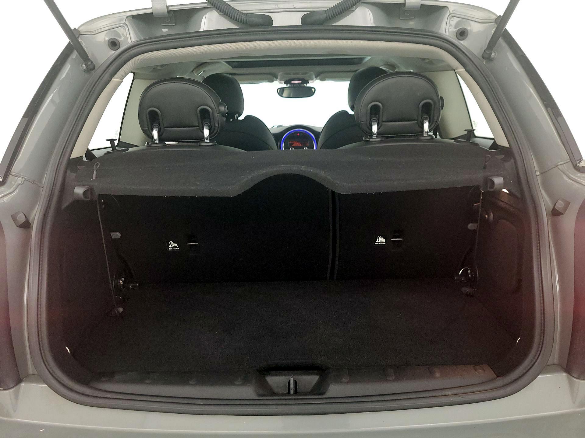Thumbnail: 2016 MINI Cooper Hardtop - 20