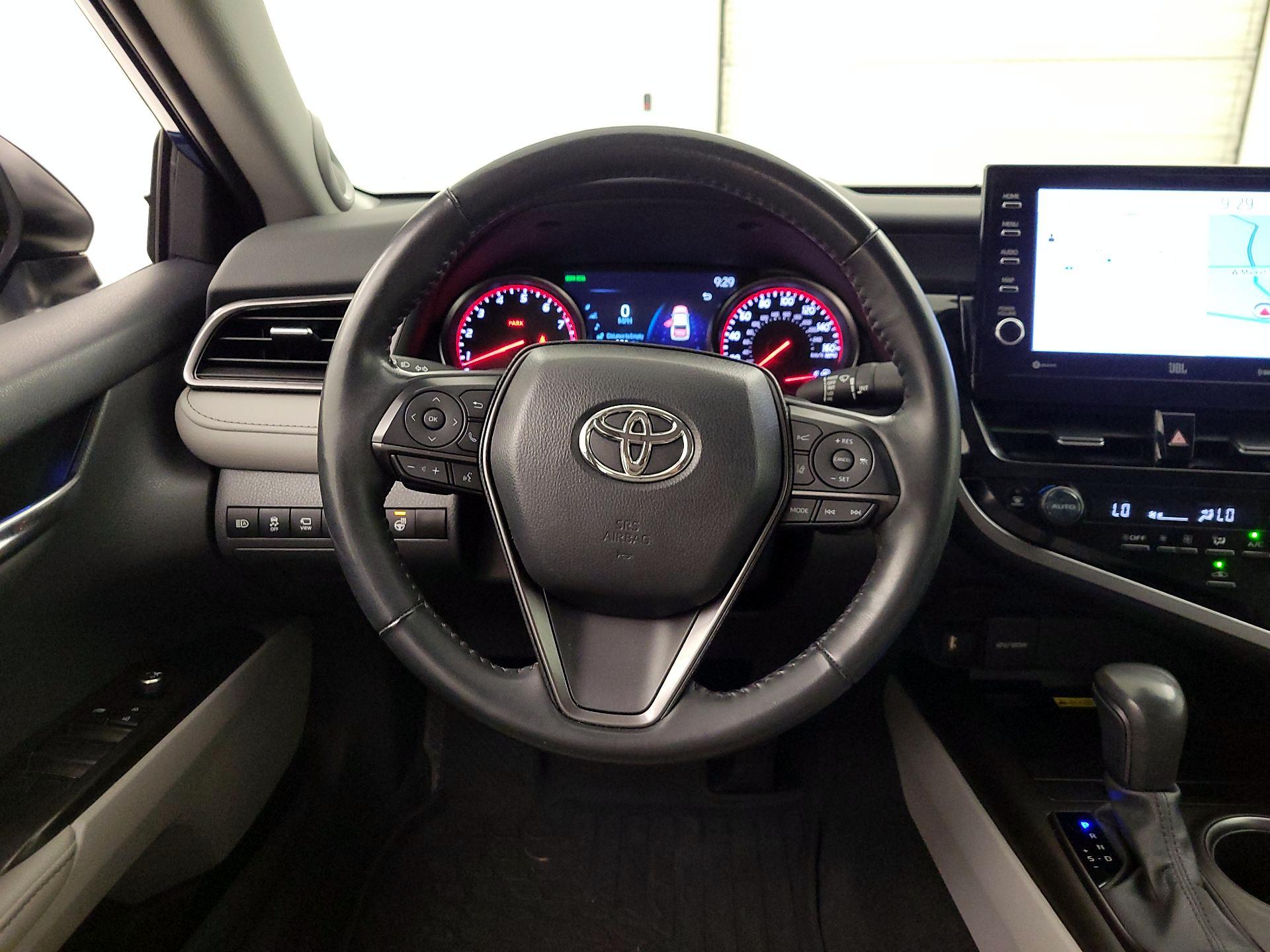 Thumbnail: 2023 Toyota Camry - 10