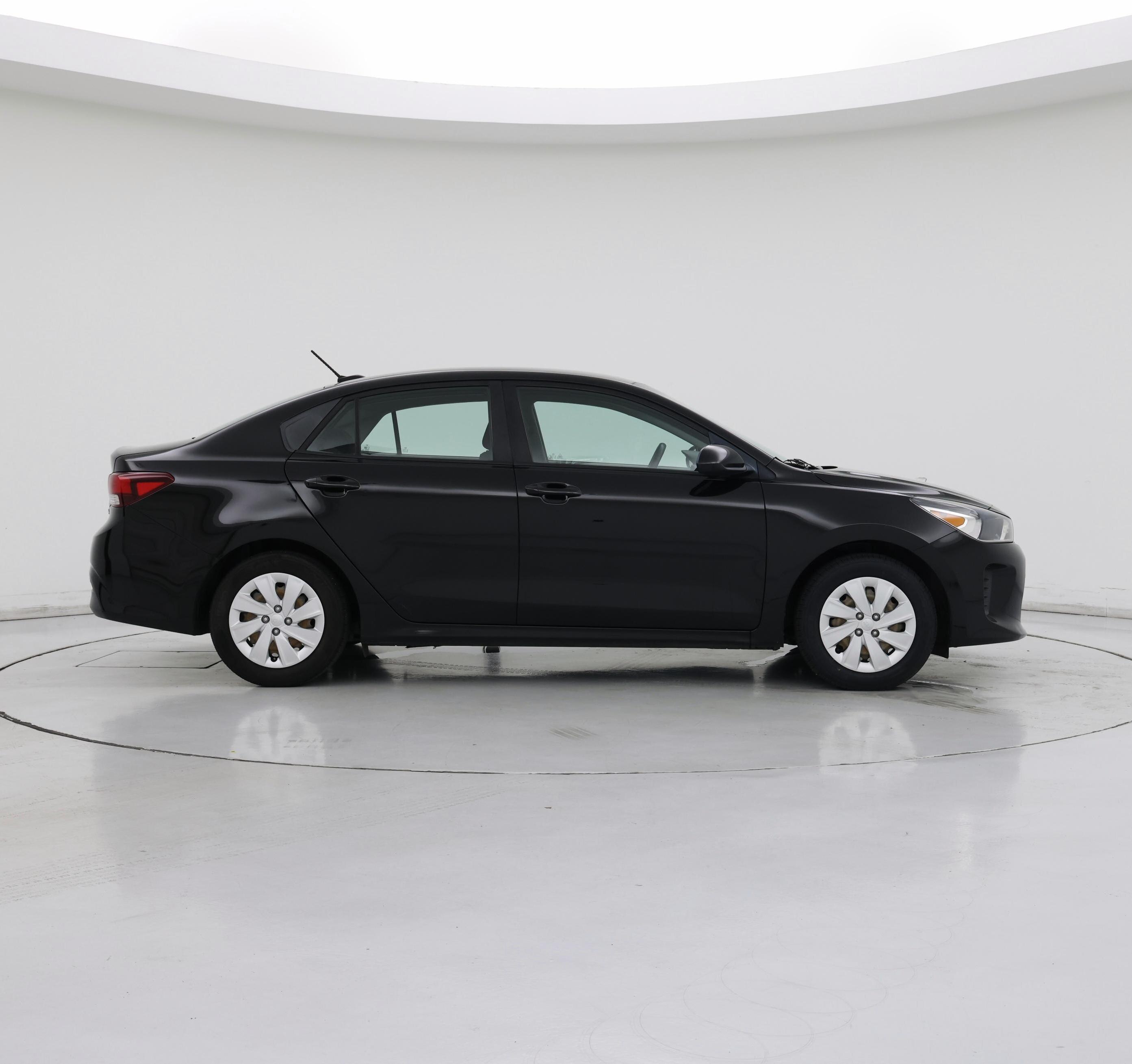 Thumbnail: 2018 Kia Rio - 7