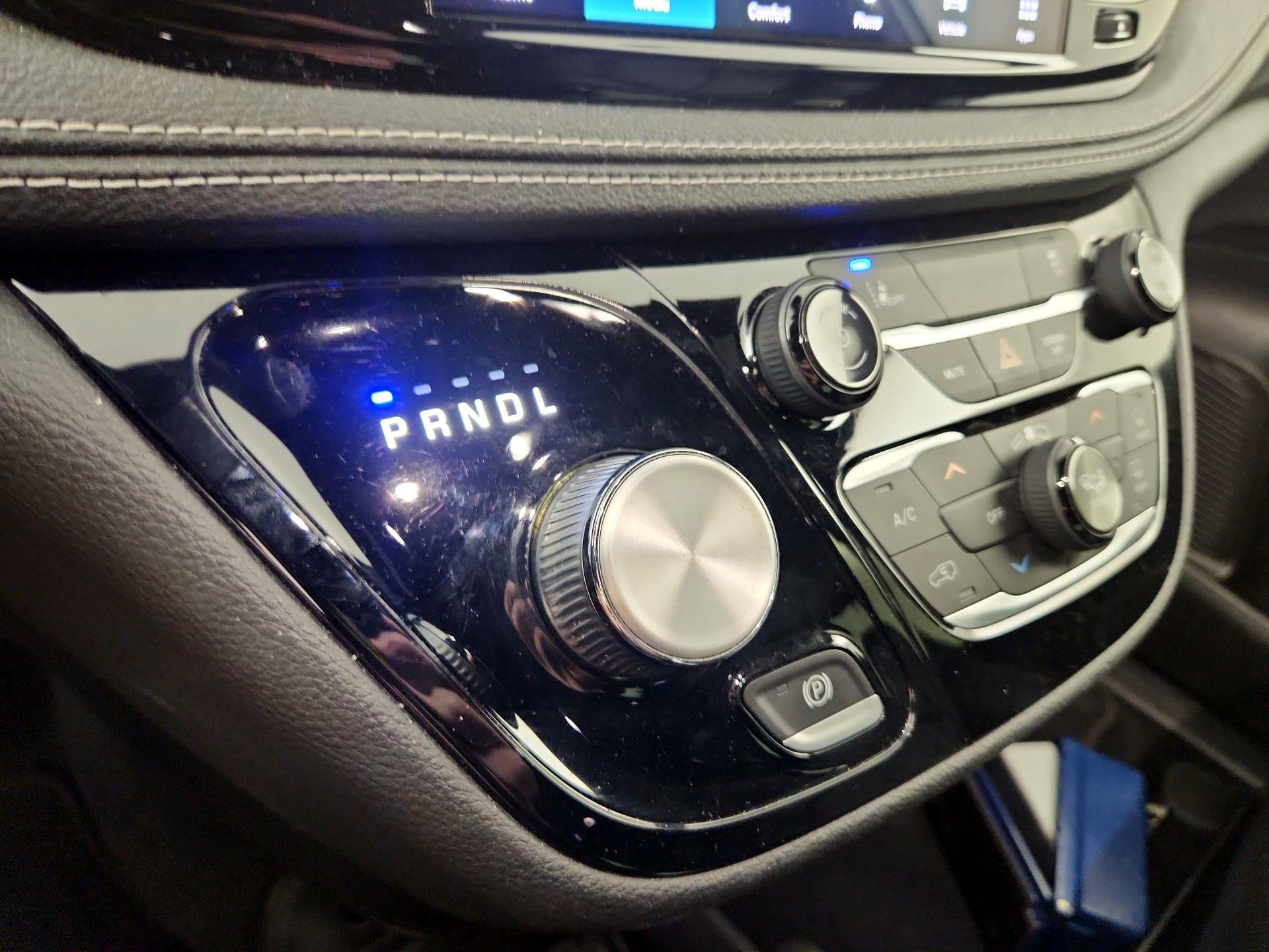 Thumbnail: 2022 Chrysler Pacifica - 15