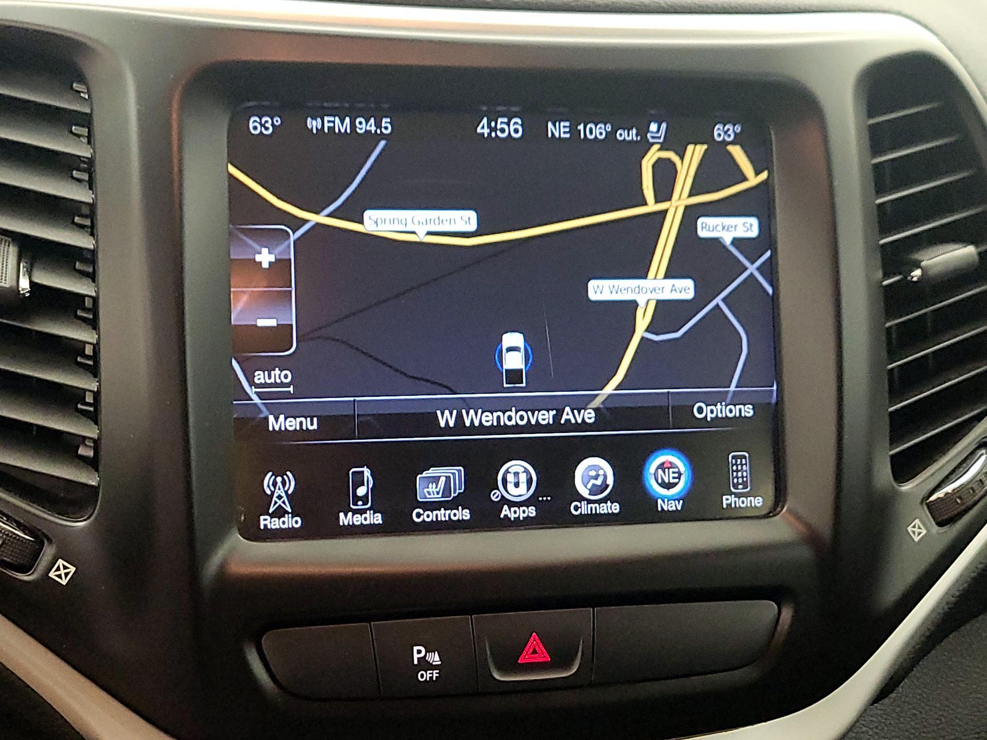 Thumbnail: 2018 Jeep Cherokee - 14