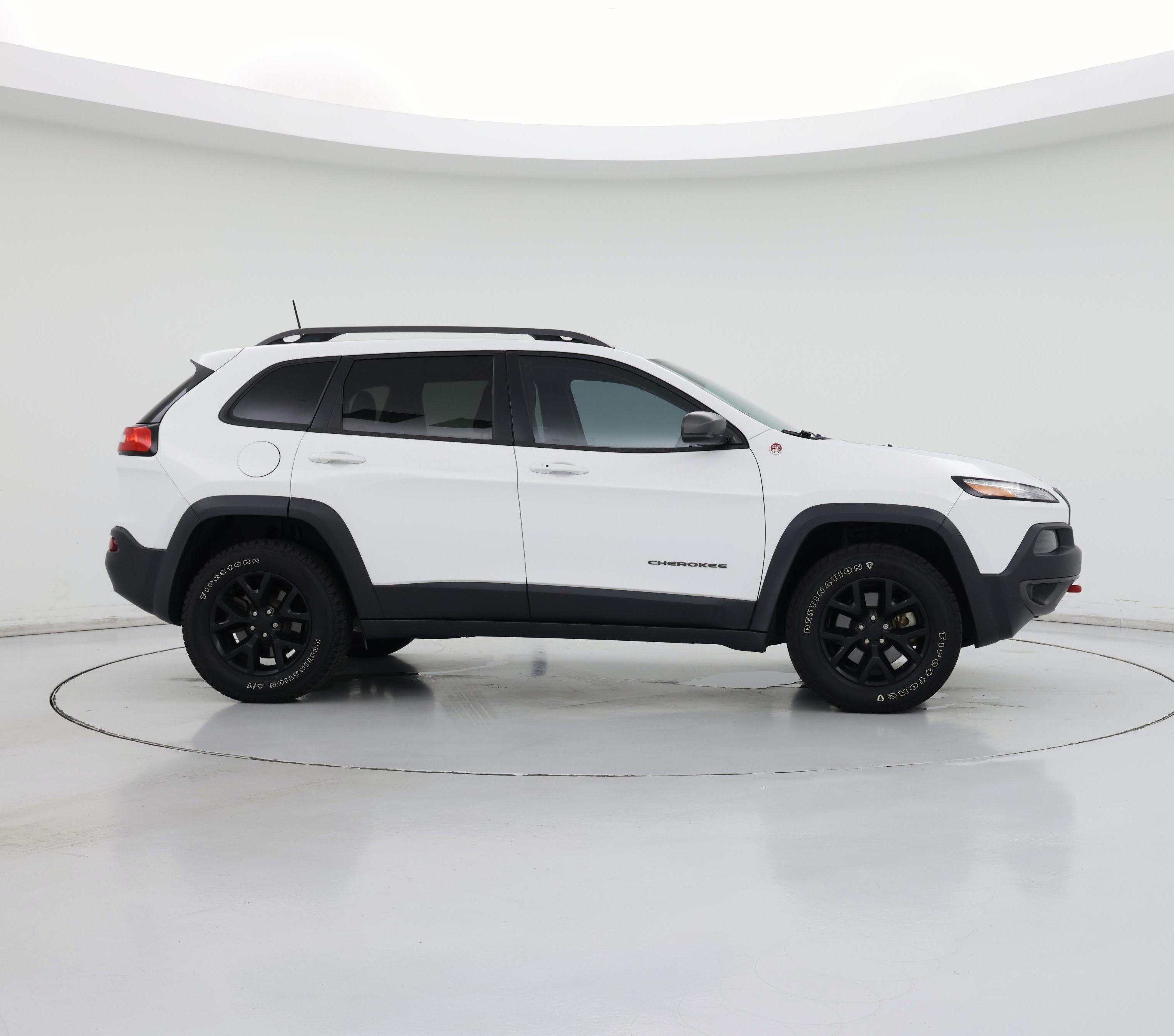 Thumbnail: 2018 Jeep Cherokee - 7