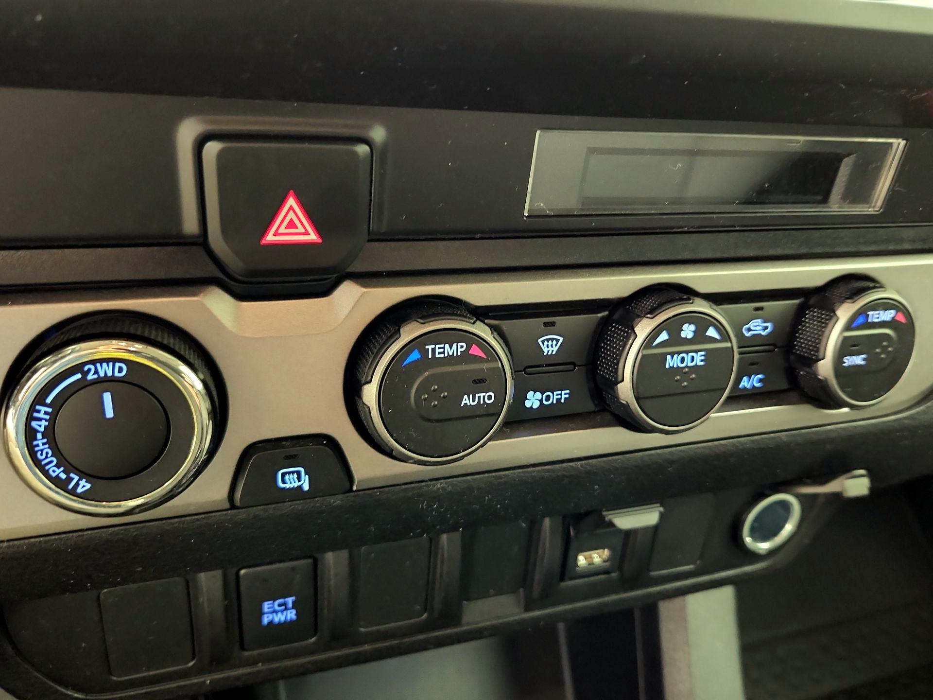 Thumbnail: 2023 Toyota Tacoma - 16