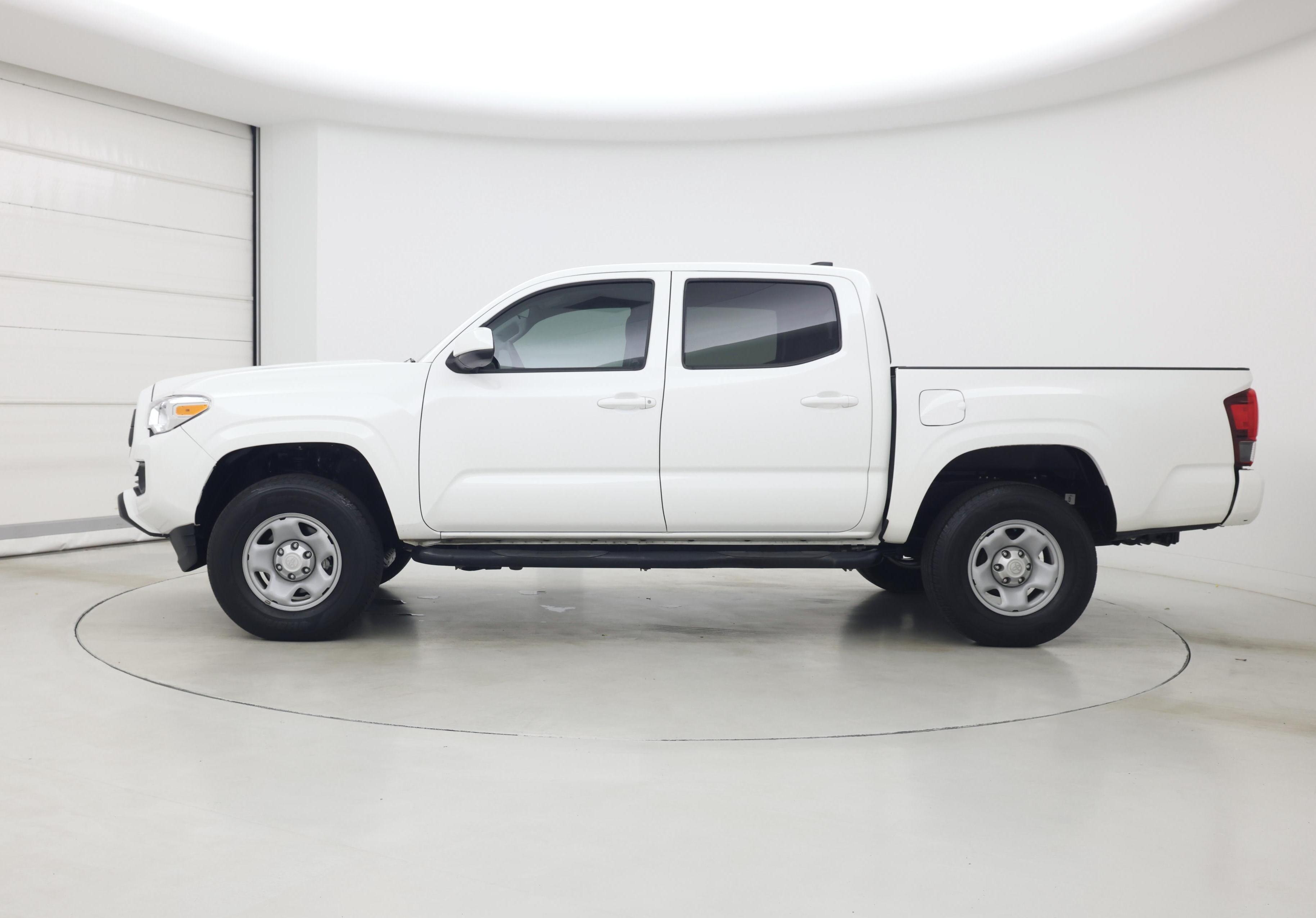 Thumbnail: 2023 Toyota Tacoma - 3
