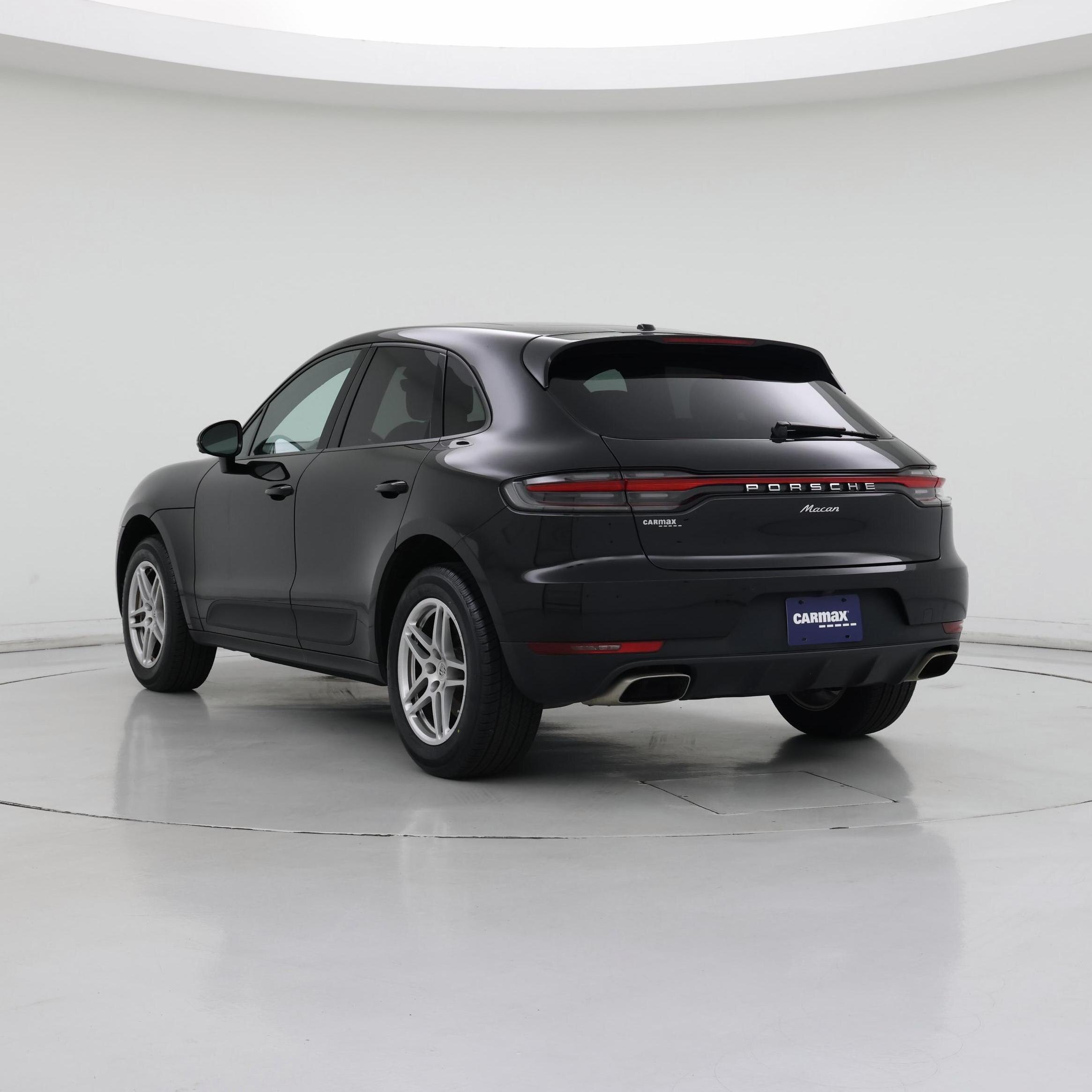 Thumbnail: 2021 Porsche Macan - 2