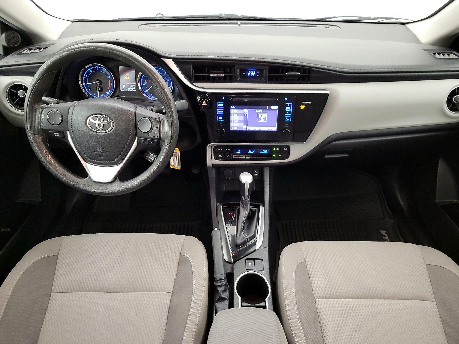 Thumbnail: 2017 Toyota Corolla - 9