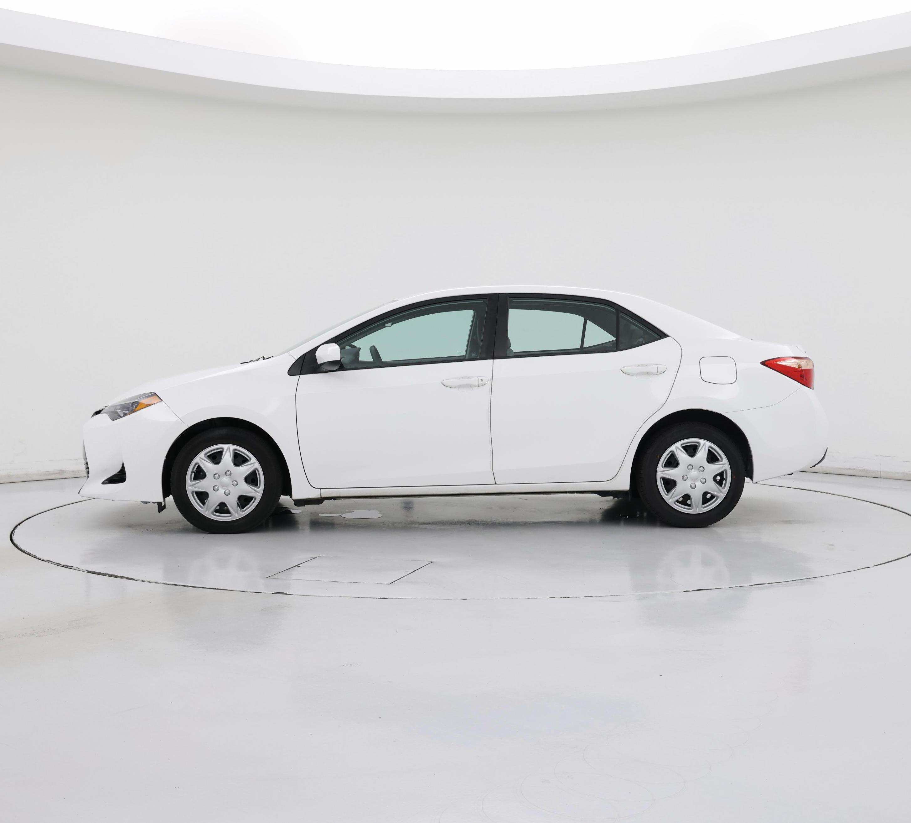 Thumbnail: 2017 Toyota Corolla - 3