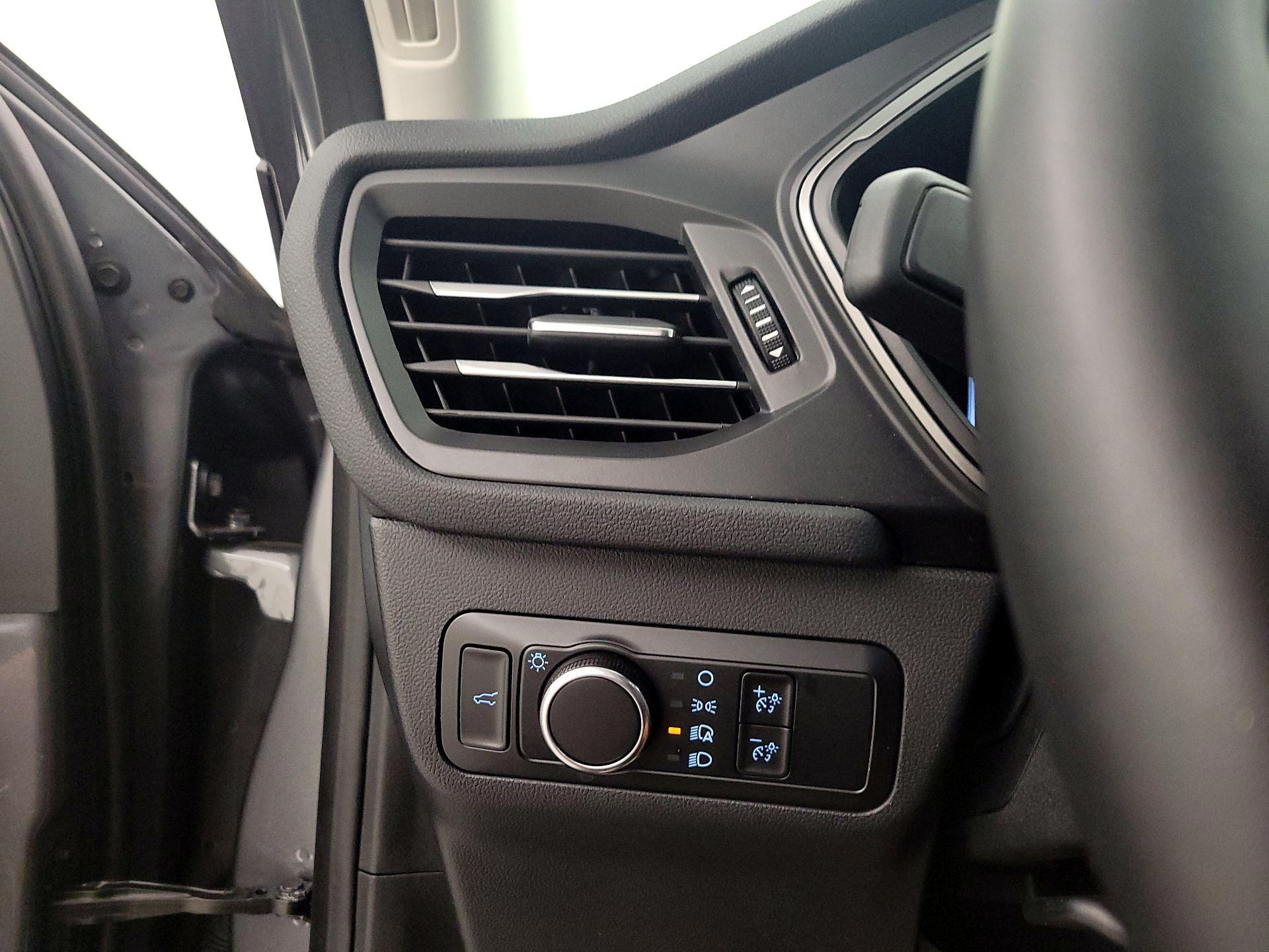 Thumbnail: 2023 Ford Escape - 13