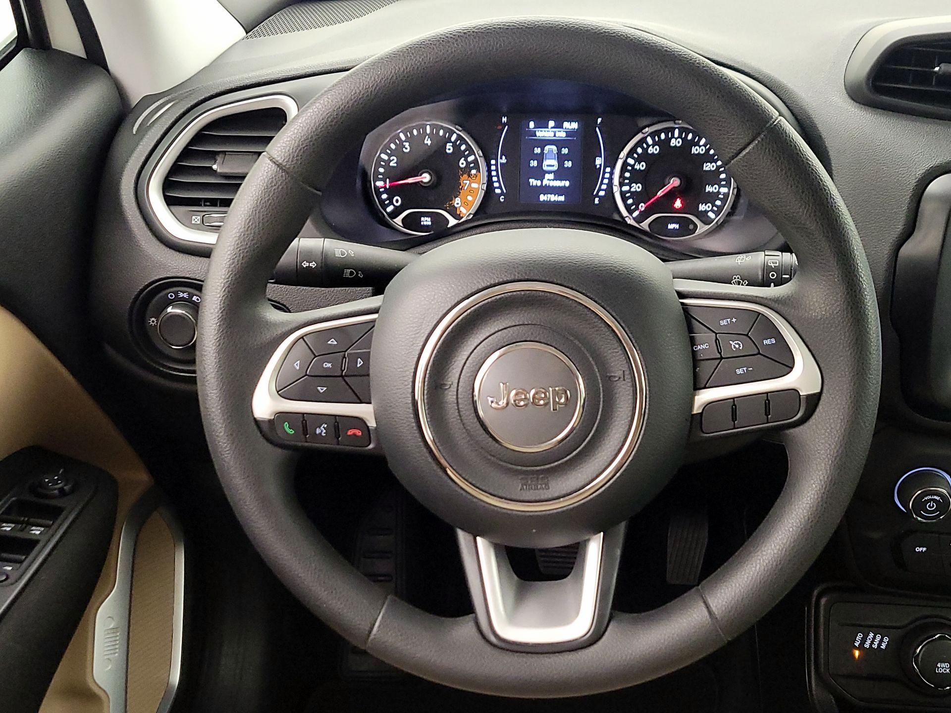 Thumbnail: 2018 Jeep Renegade - 10