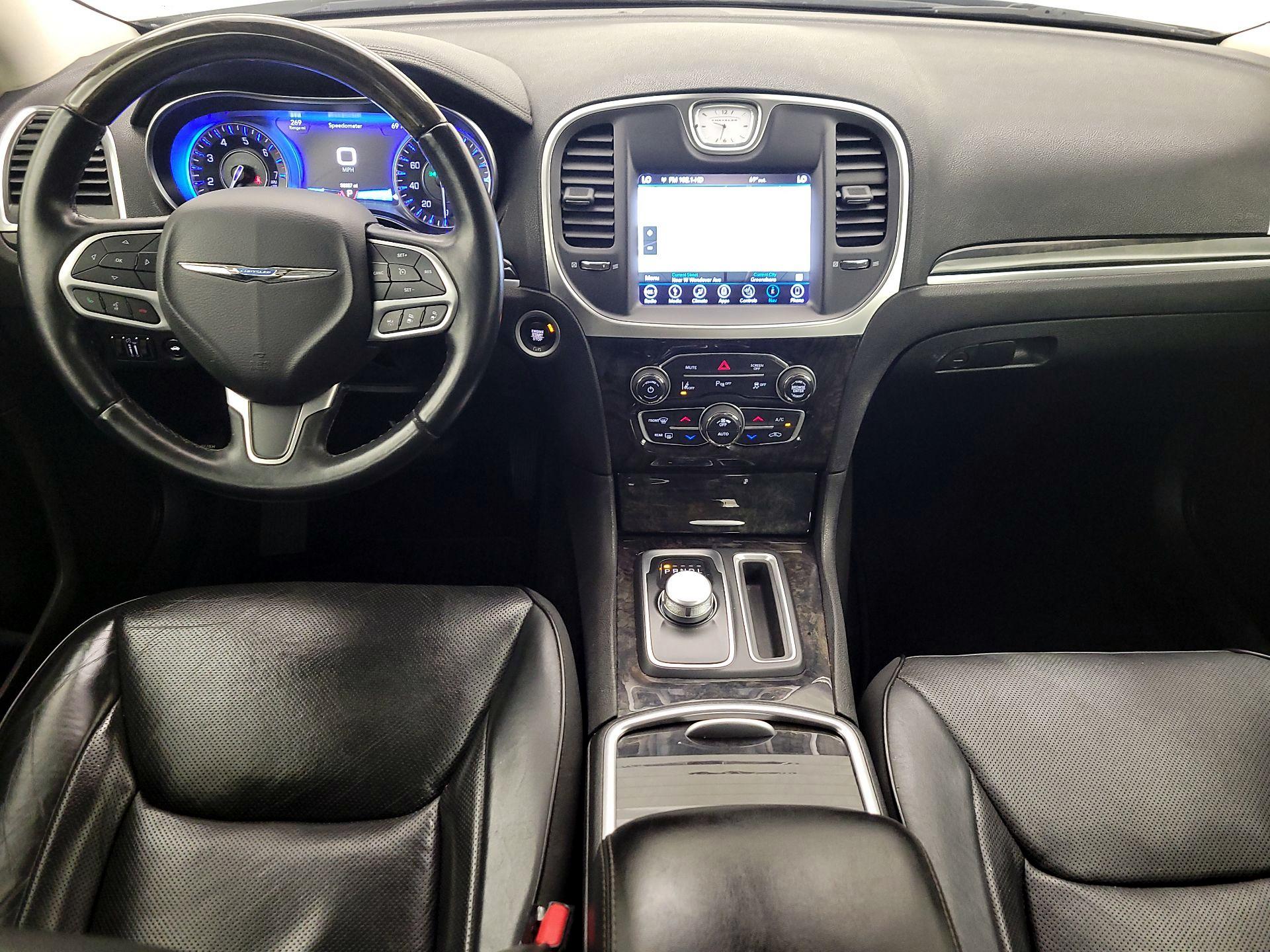 Thumbnail: 2018 Chrysler 300 - 9