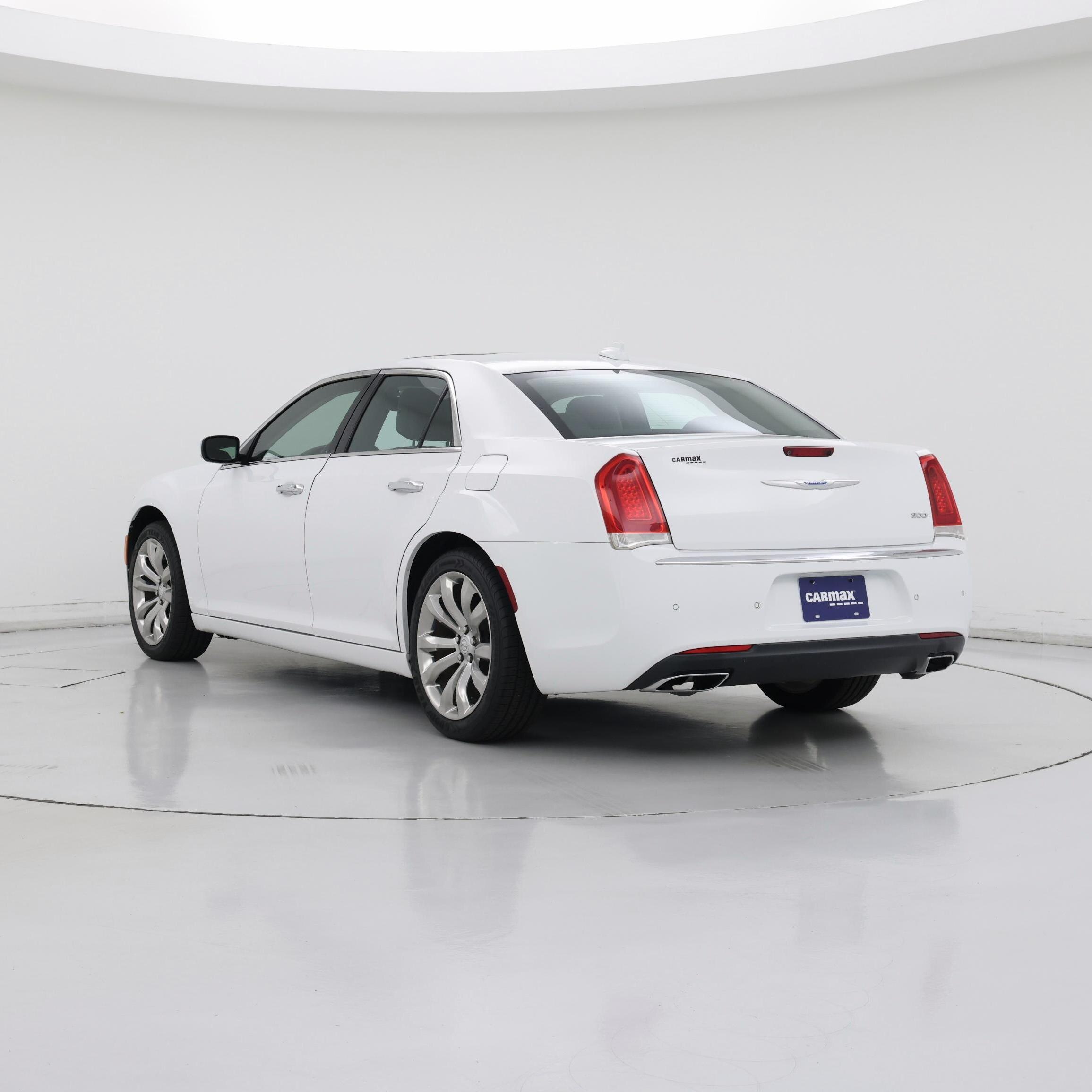 Thumbnail: 2018 Chrysler 300 - 2