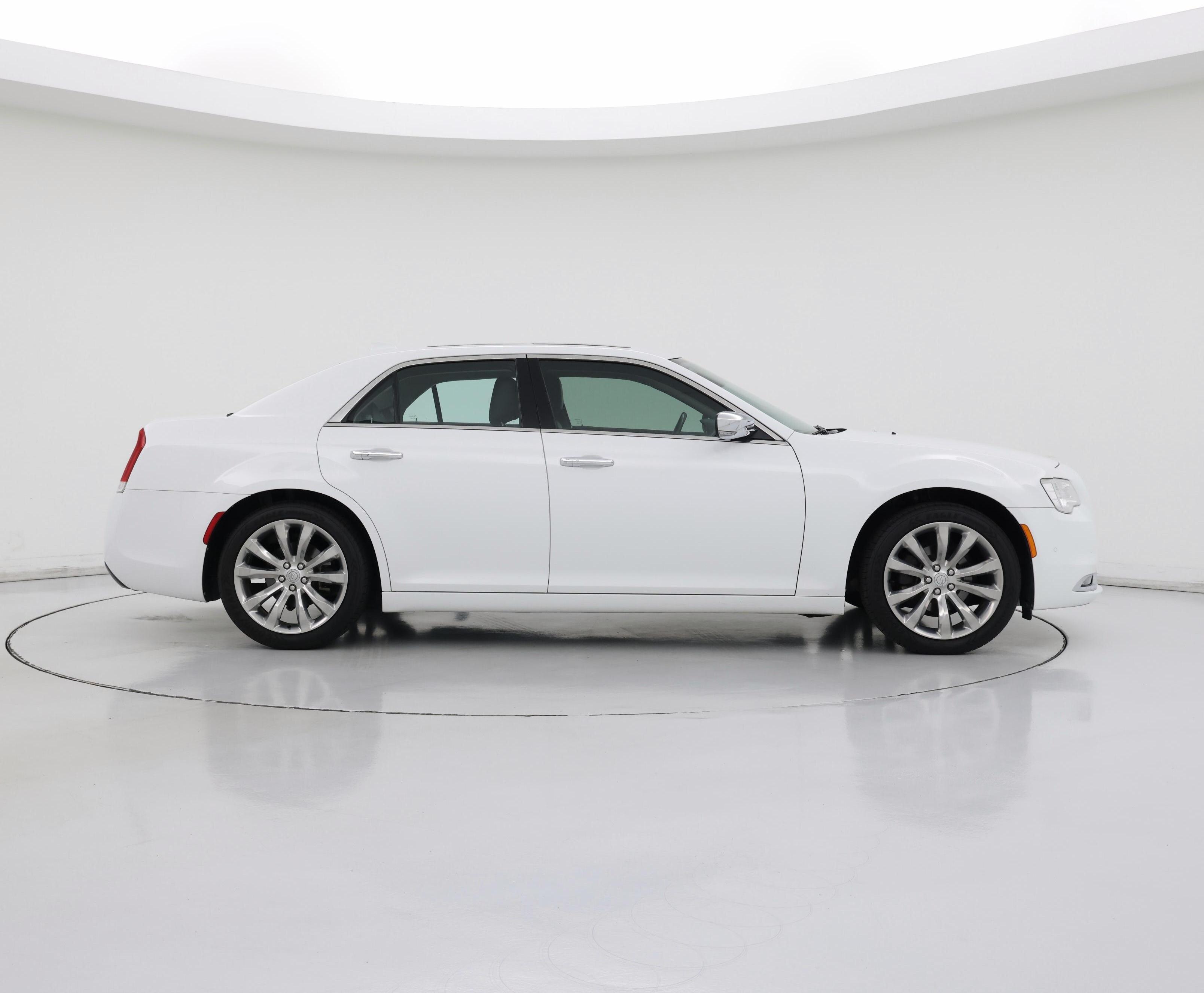 Thumbnail: 2018 Chrysler 300 - 7