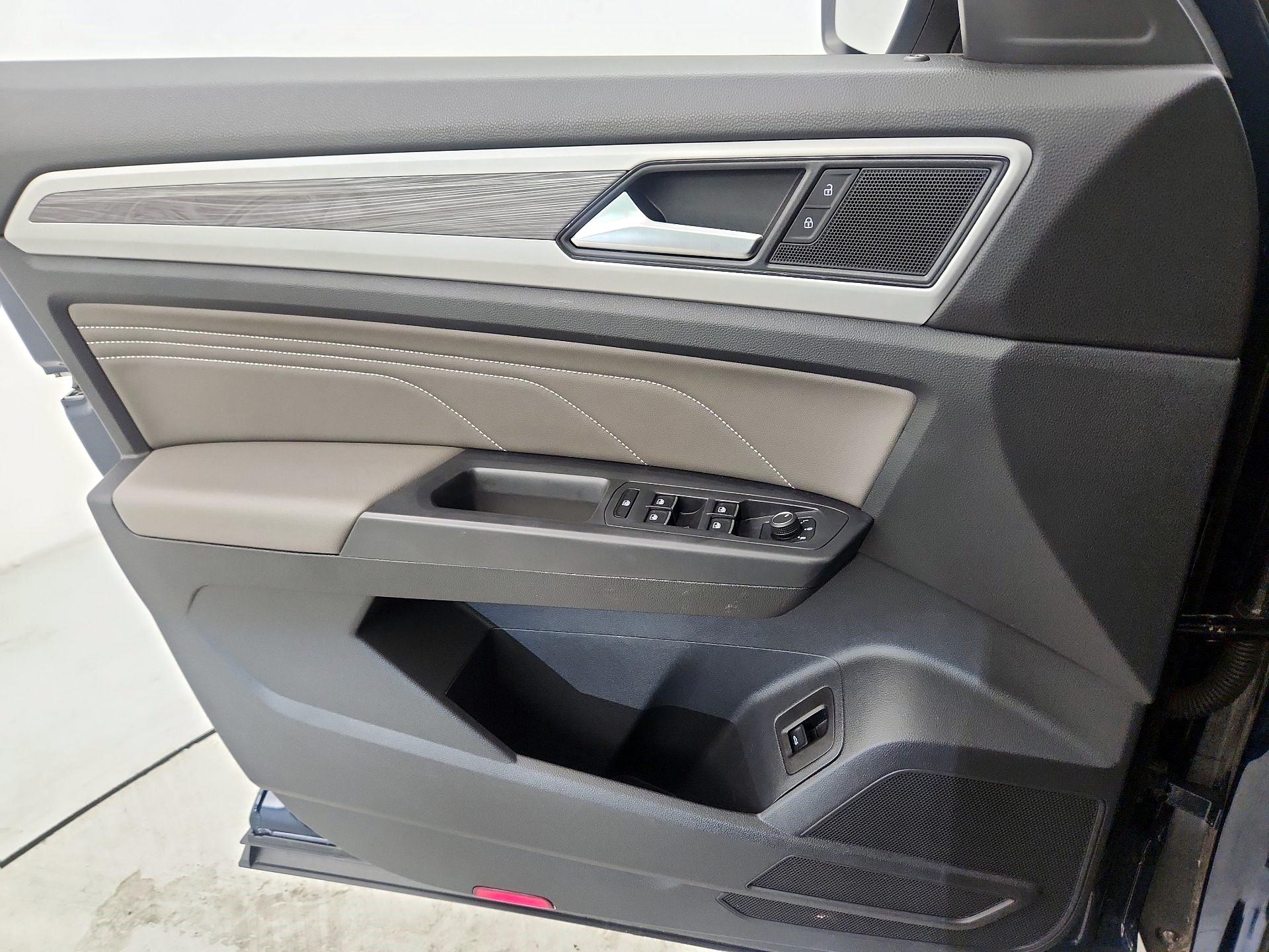 Thumbnail: 2021 Volkswagen Atlas - 12