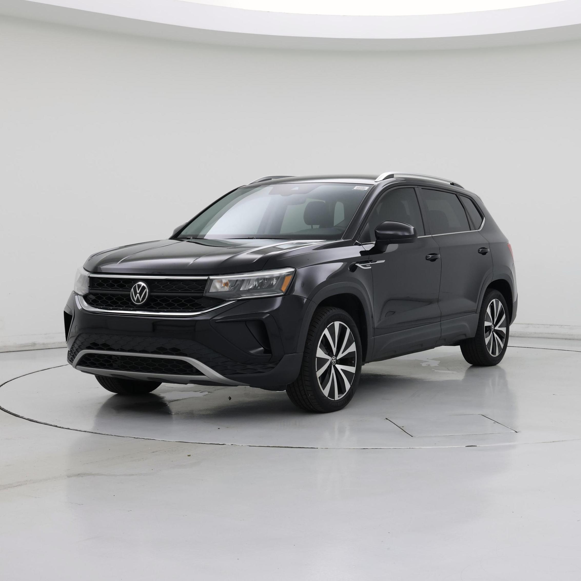Thumbnail: 2023 Volkswagen Taos - 4