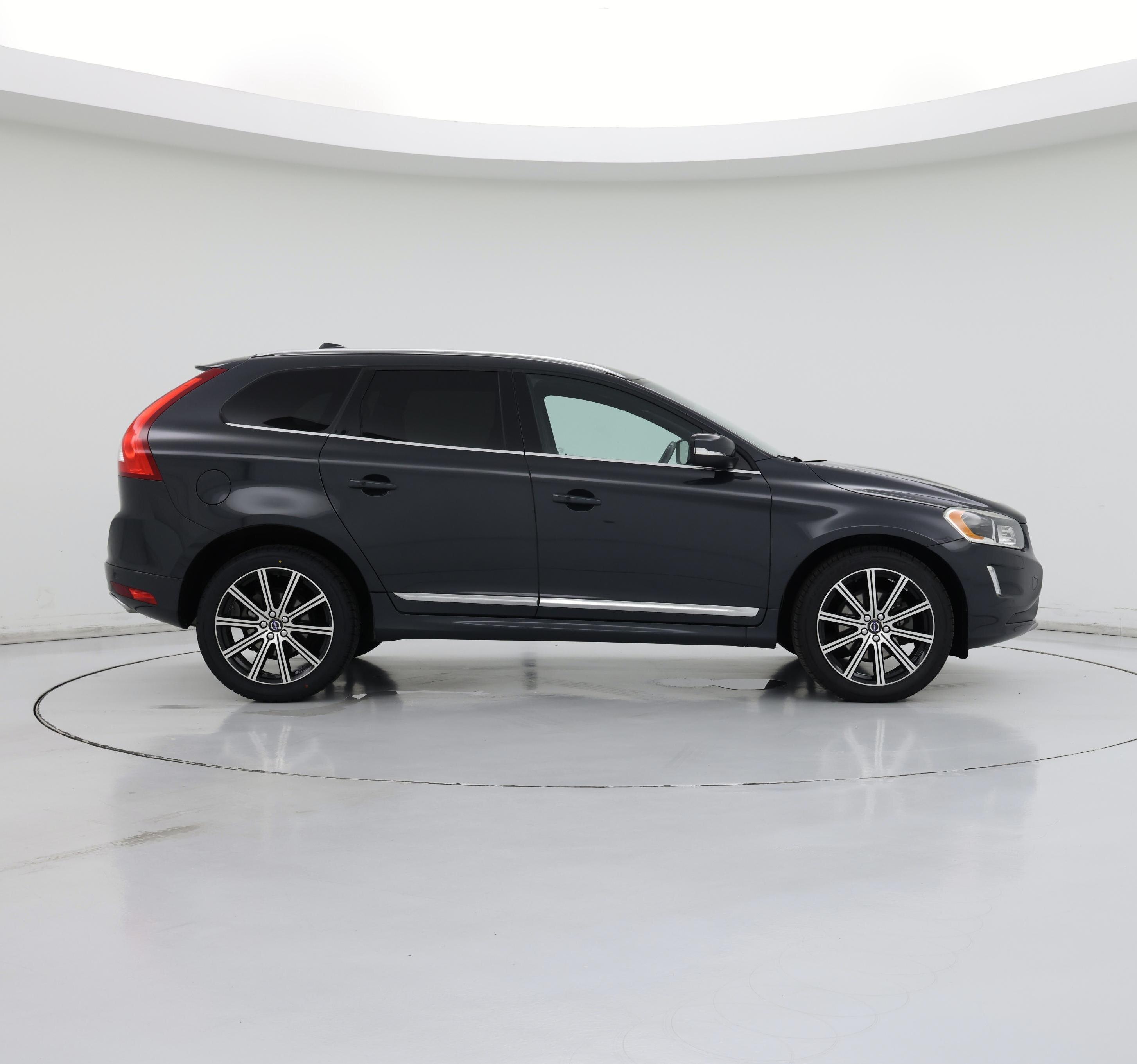 Thumbnail: 2016 Volvo XC60 - 7