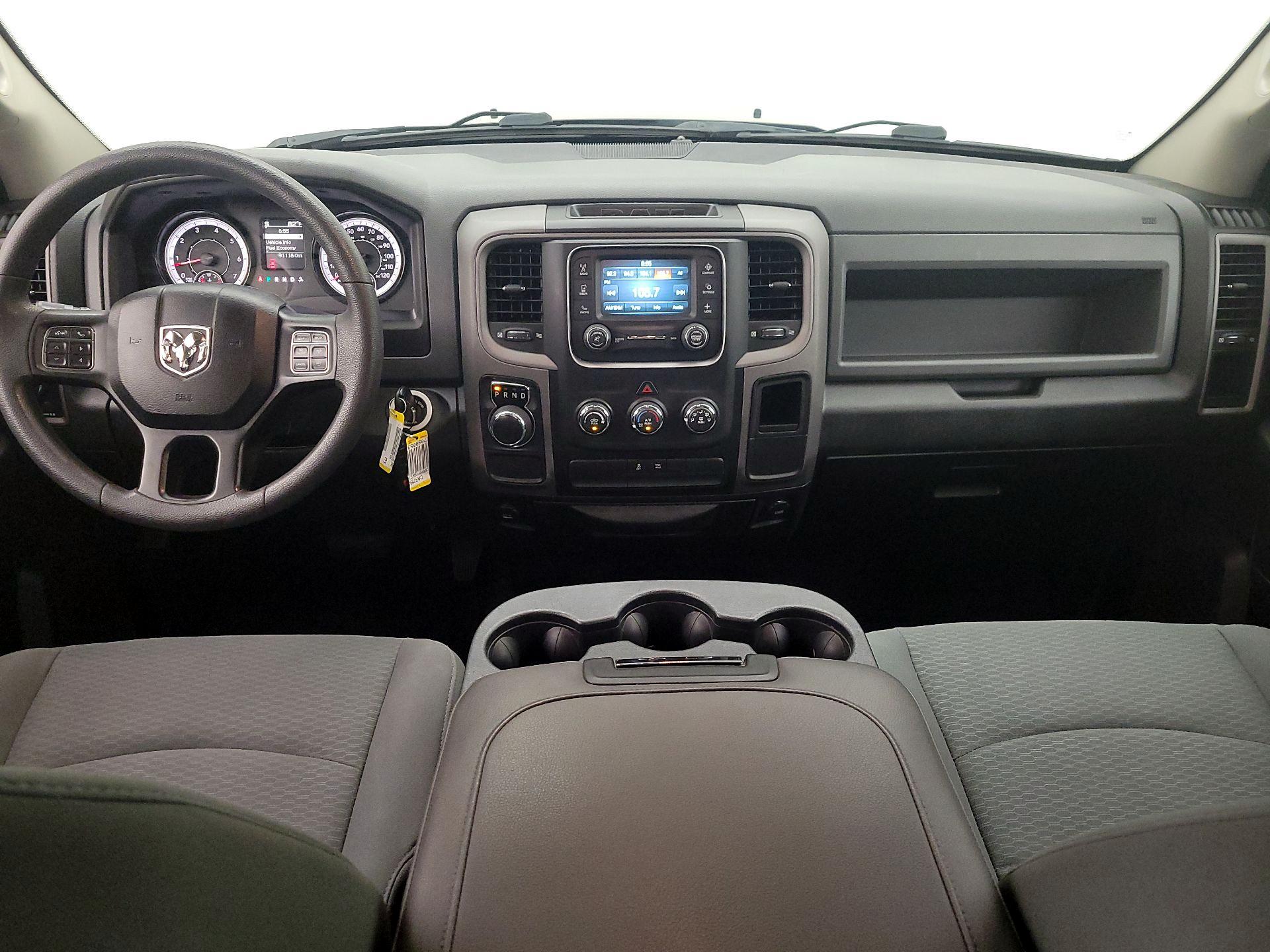 Thumbnail: 2019 RAM 1500 Classic - 9