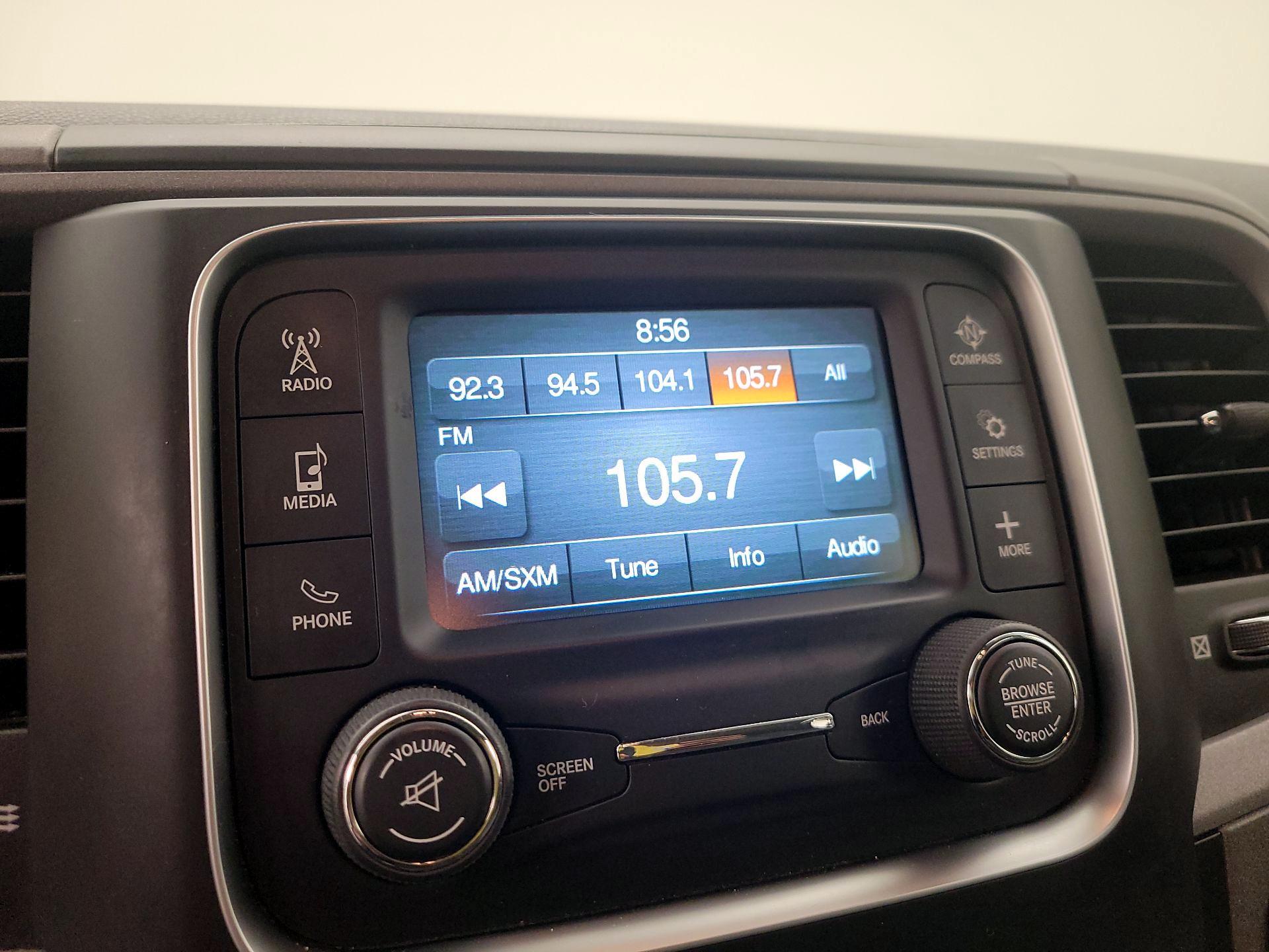 Thumbnail: 2019 RAM 1500 Classic - 15