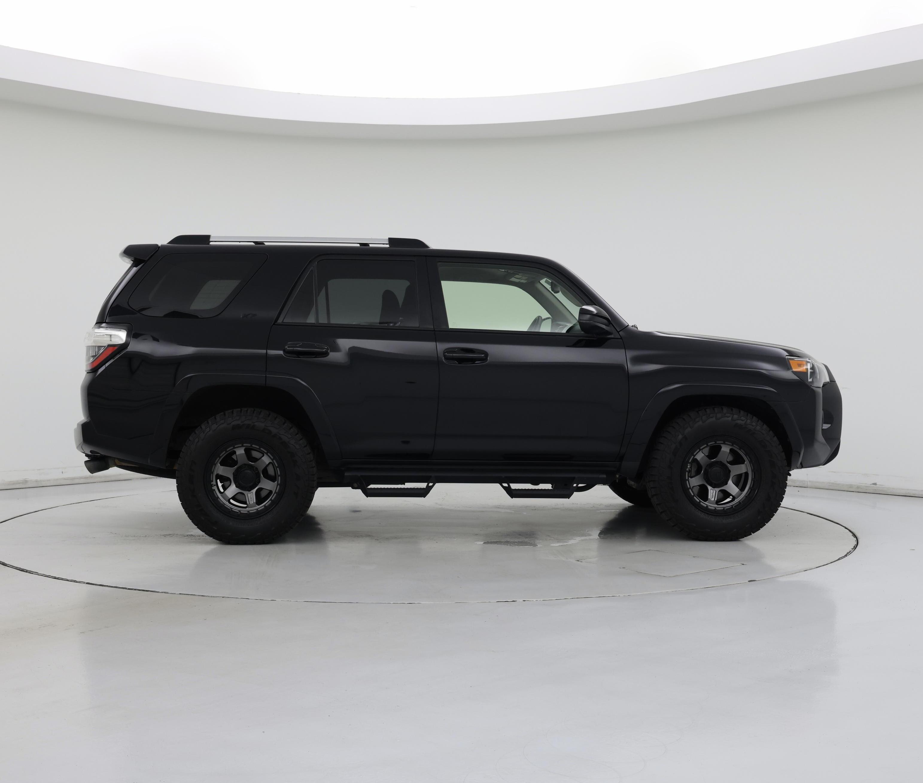 Thumbnail: 2021 Toyota 4Runner - 7