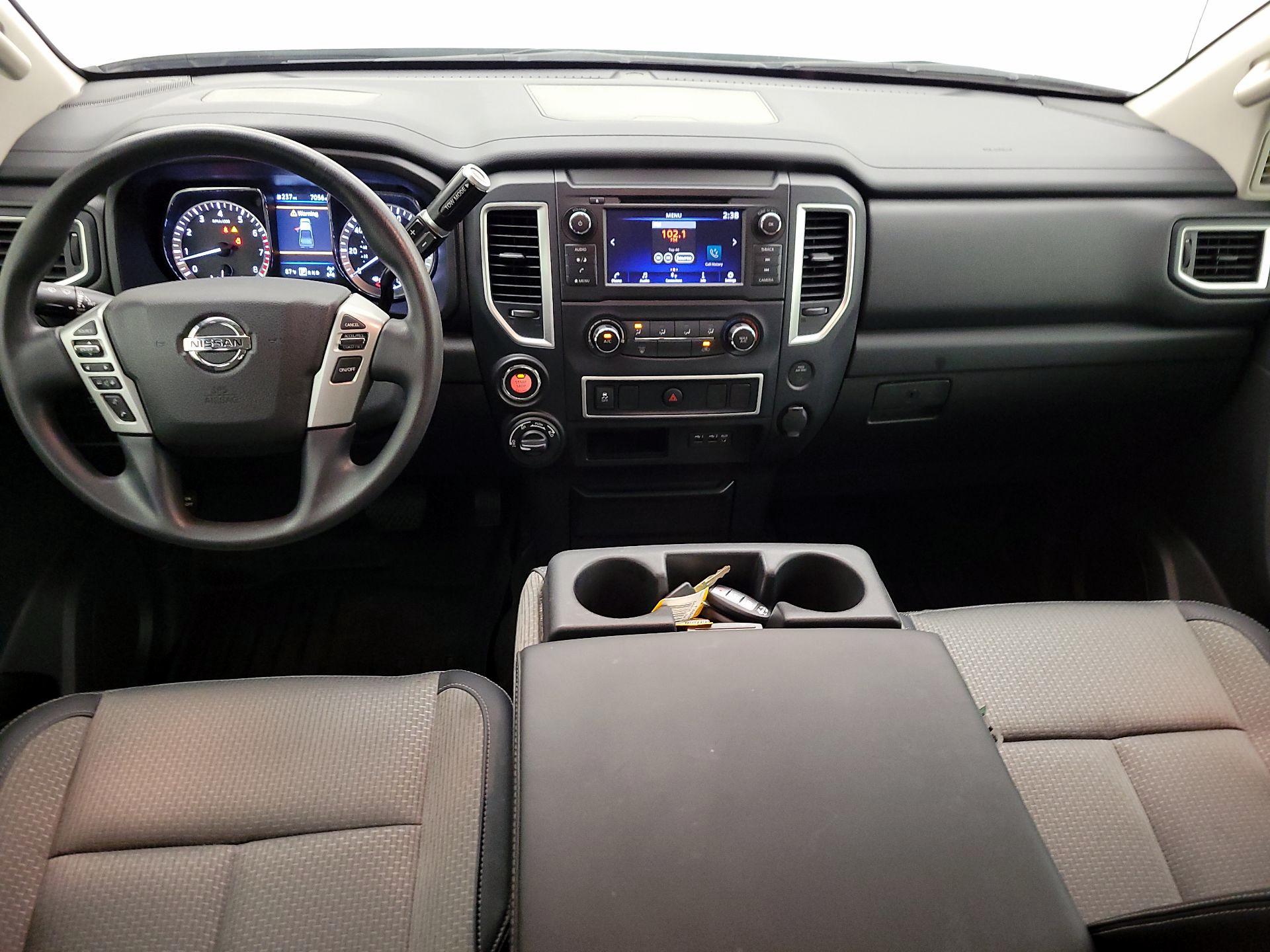 Thumbnail: 2019 Nissan Titan - 9