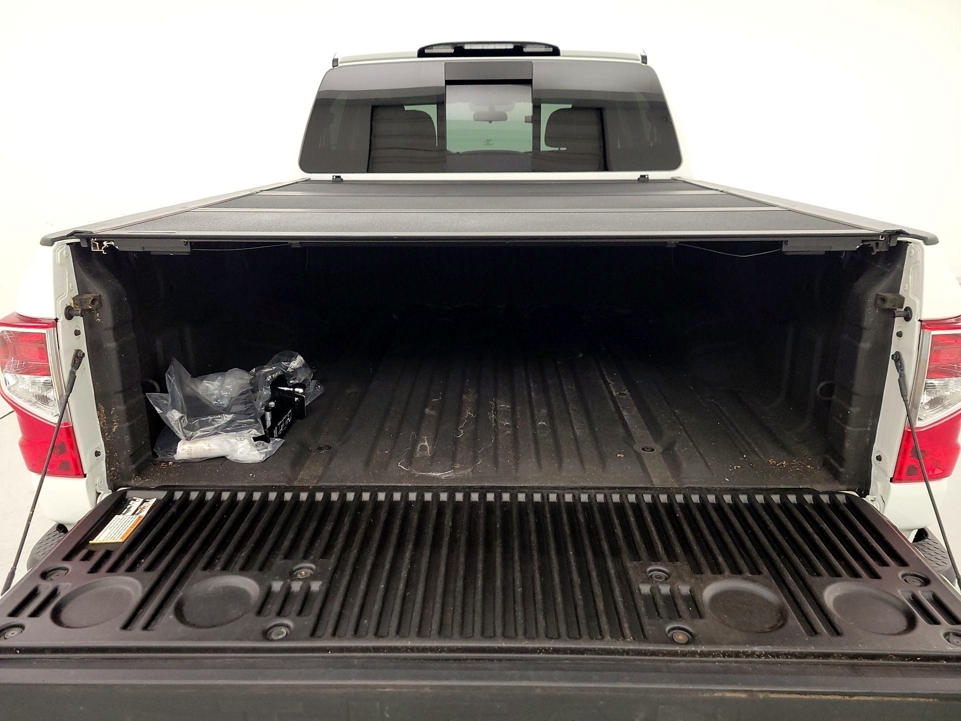 Thumbnail: 2019 Nissan Titan - 20