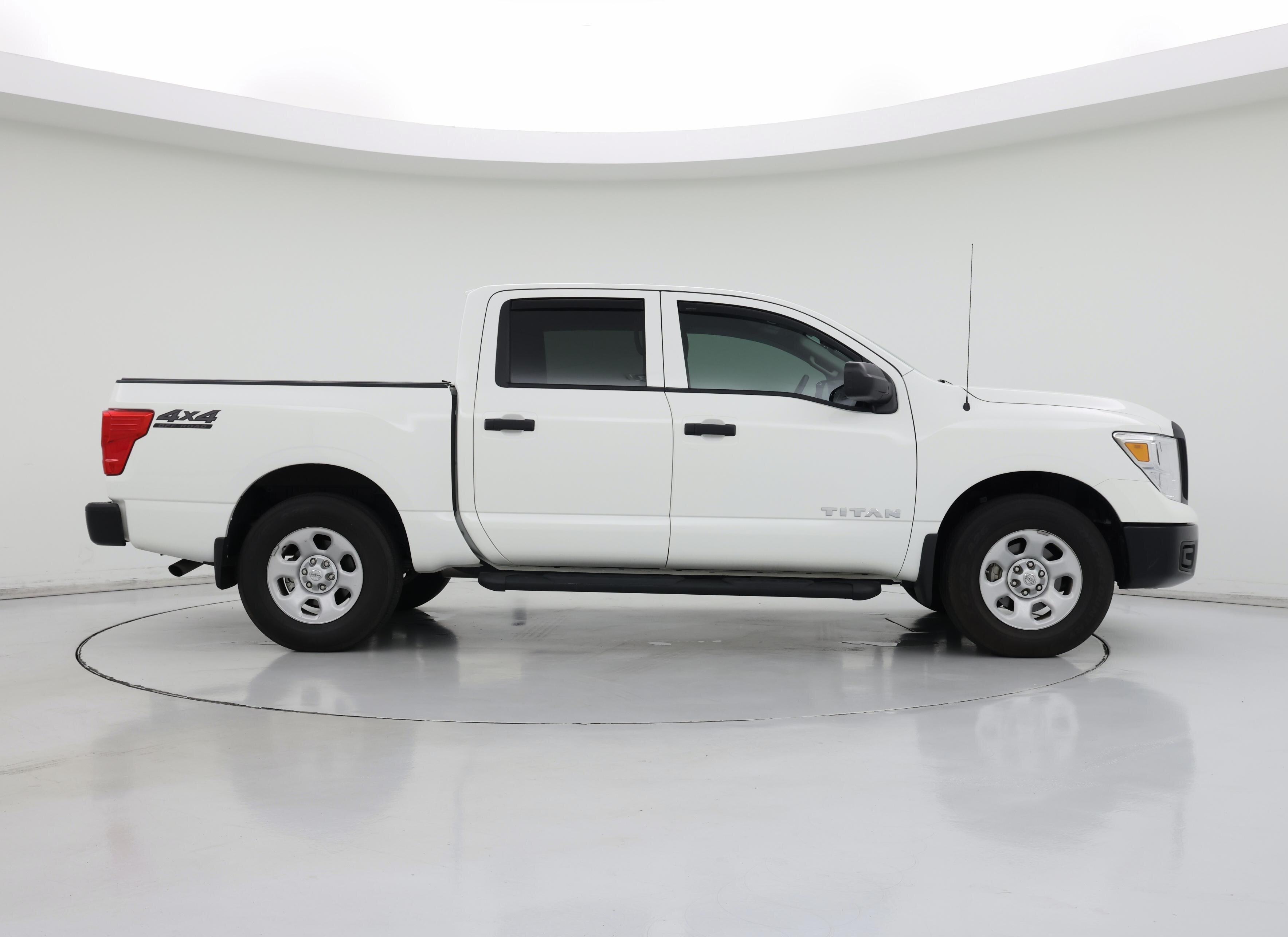 Thumbnail: 2019 Nissan Titan - 7