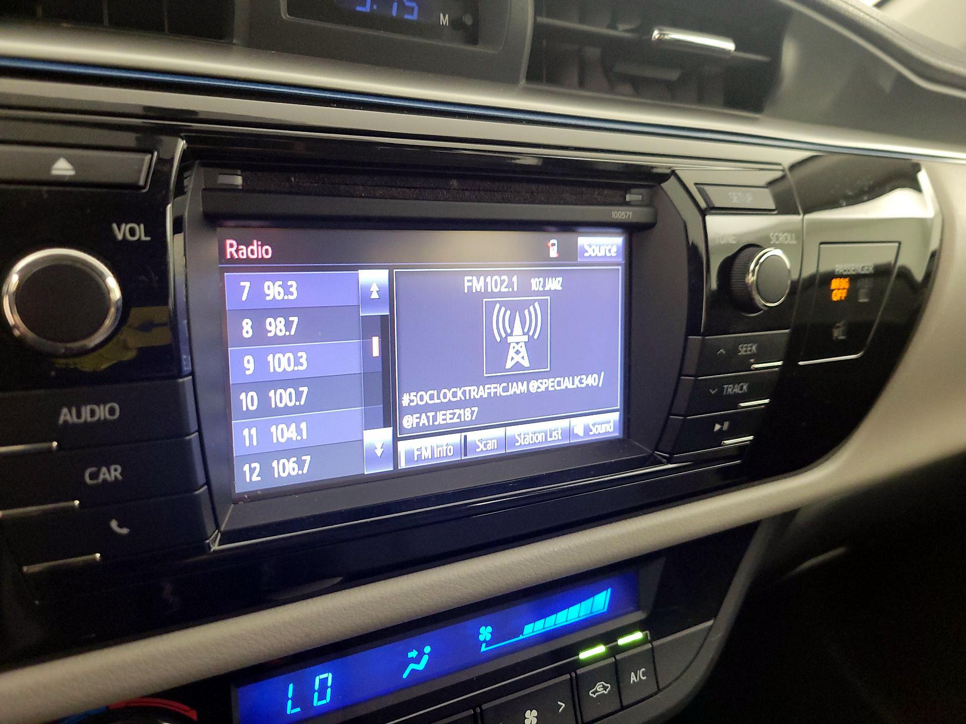 Thumbnail: 2016 Toyota Corolla - 15