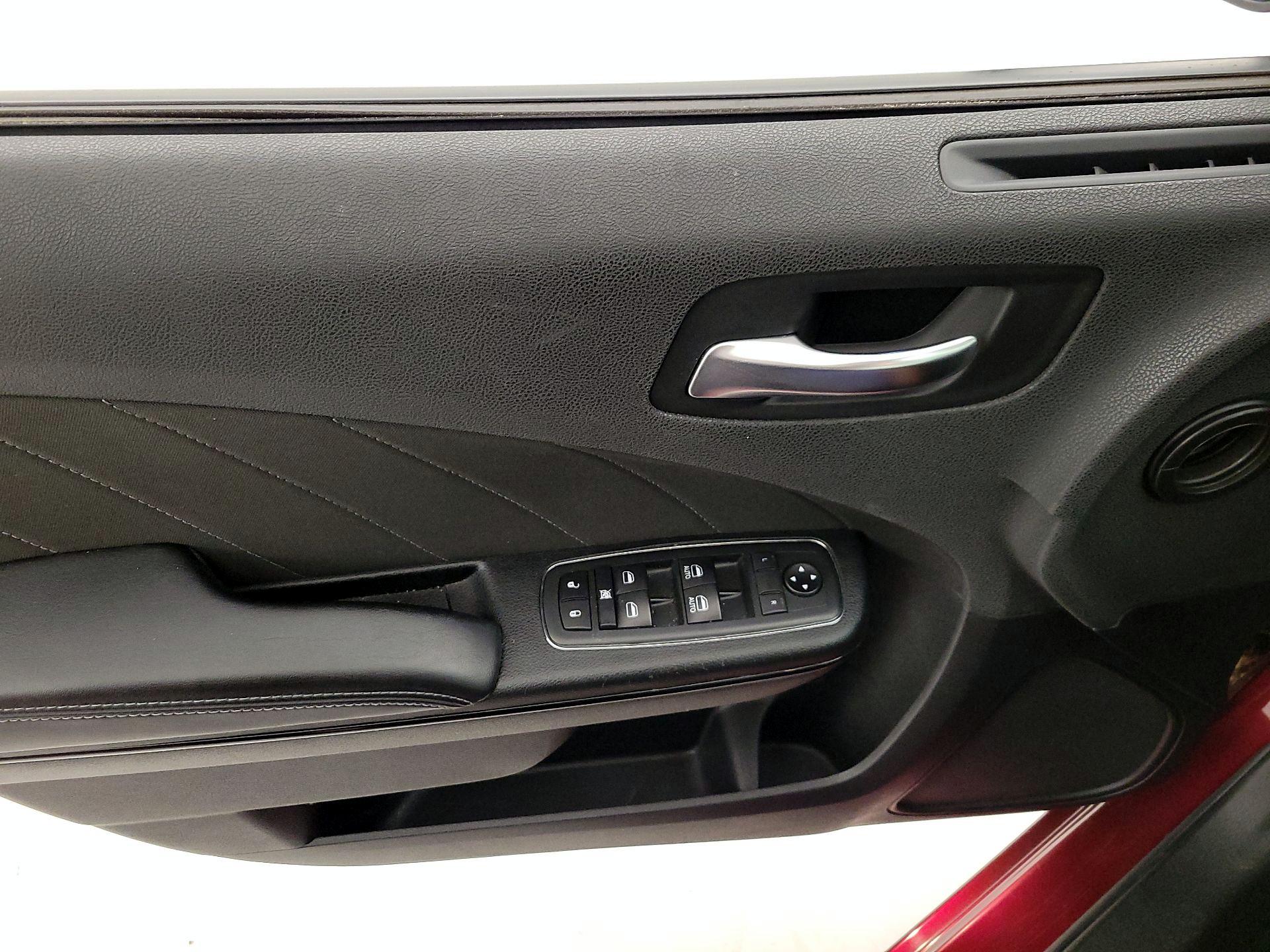 Thumbnail: 2019 Dodge Charger - 12