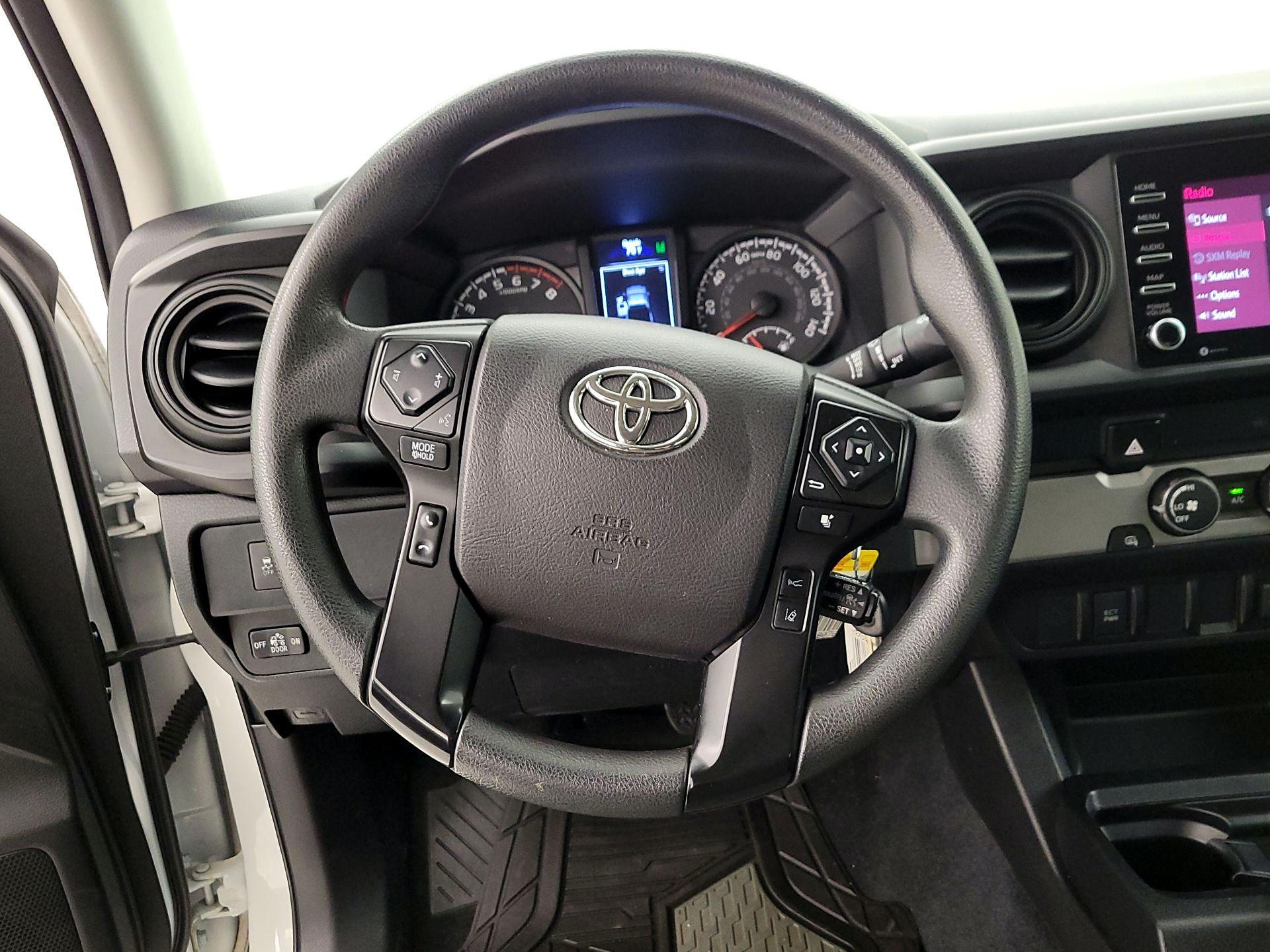 Thumbnail: 2021 Toyota Tacoma - 10