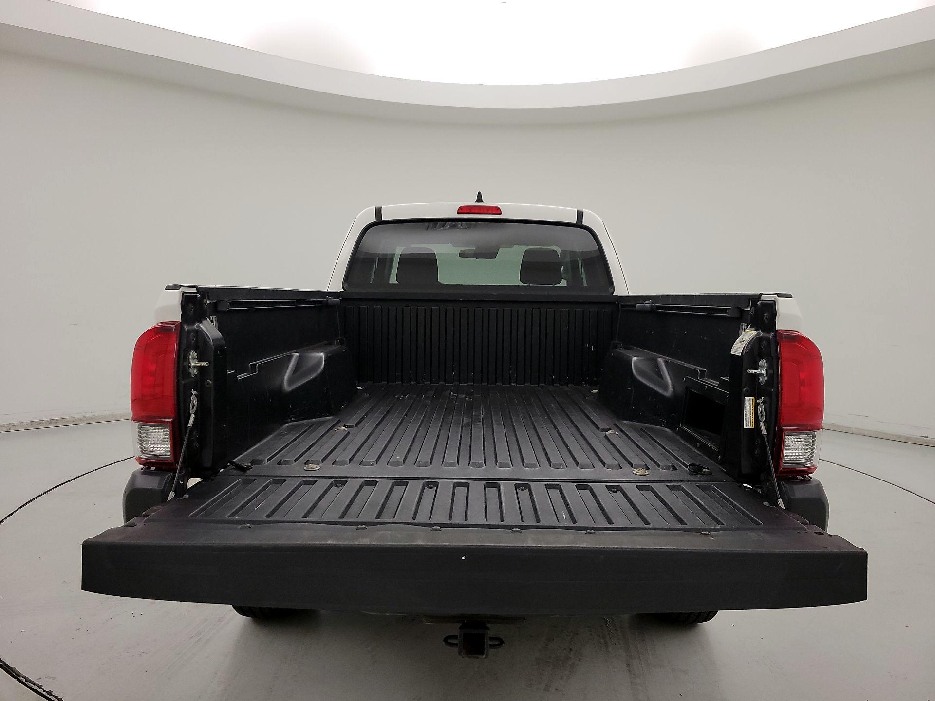 Thumbnail: 2021 Toyota Tacoma - 20