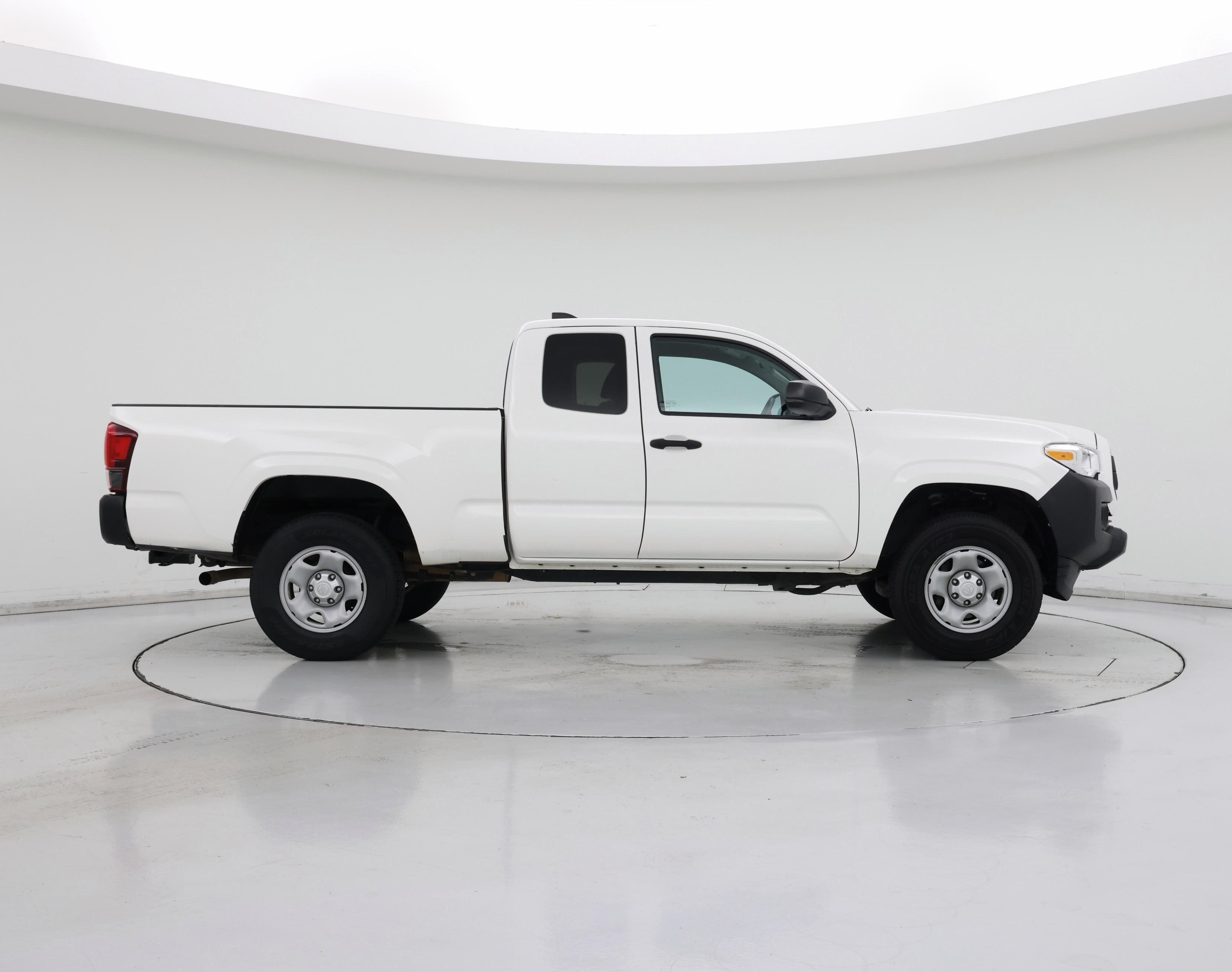 Thumbnail: 2021 Toyota Tacoma - 7
