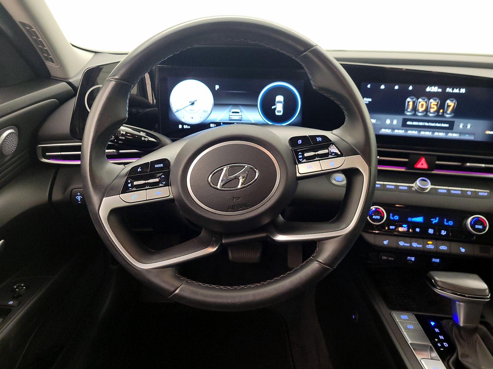 Thumbnail: 2022 Hyundai Elantra - 10
