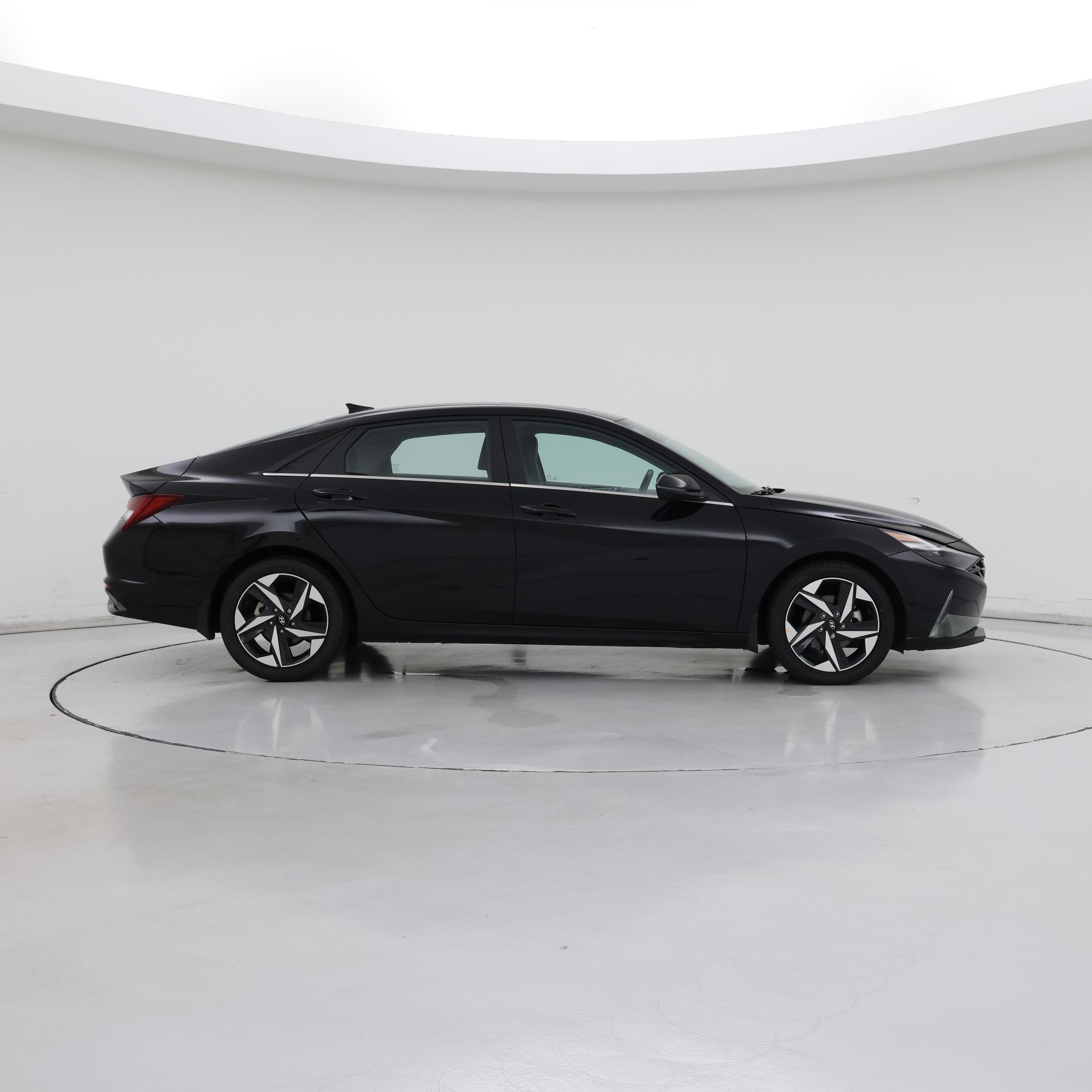 Thumbnail: 2022 Hyundai Elantra - 7