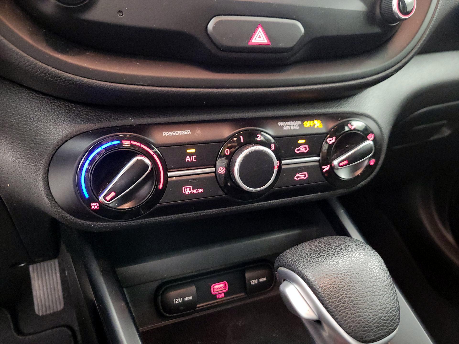 Thumbnail: 2020 Kia Soul - 16
