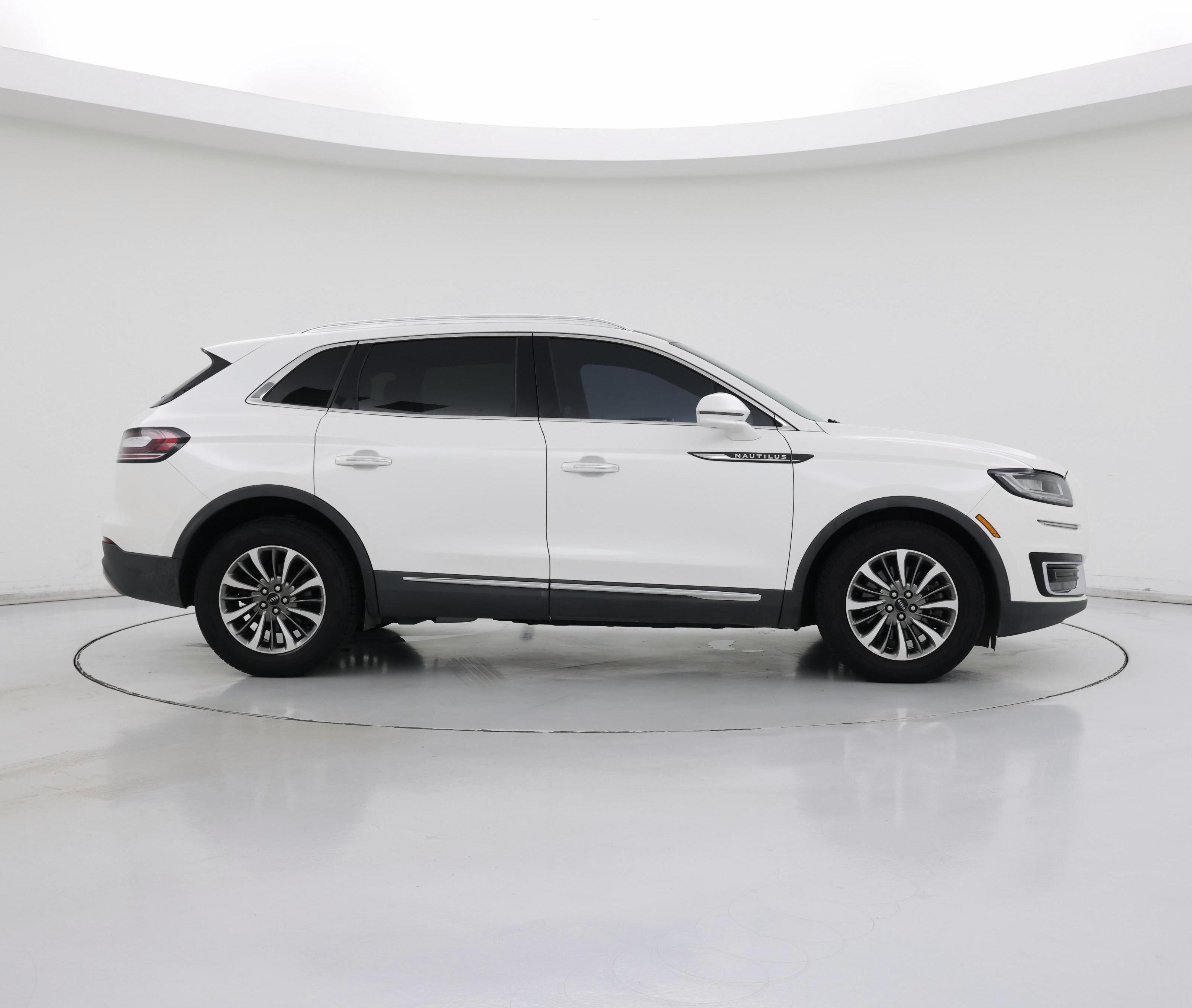 Thumbnail: 2020 Lincoln Nautilus - 7