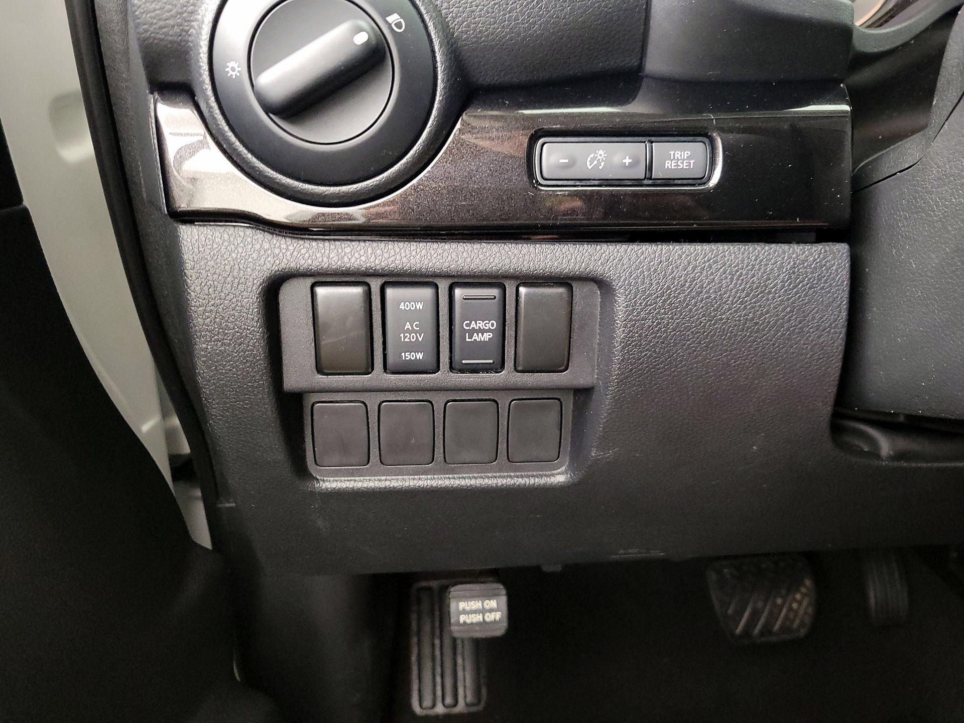Thumbnail: 2019 Nissan Titan - 13