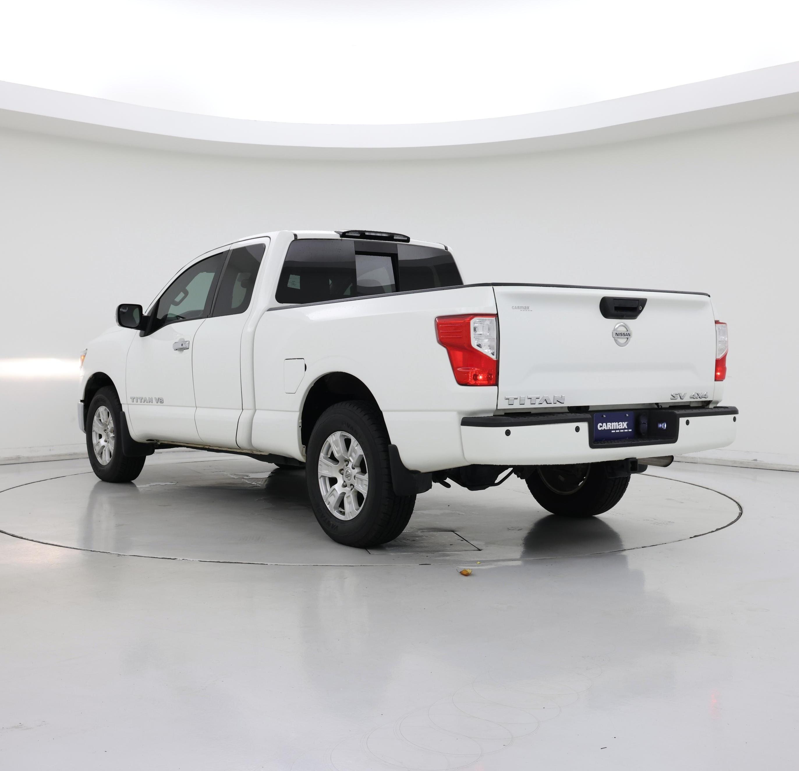 Thumbnail: 2019 Nissan Titan - 2