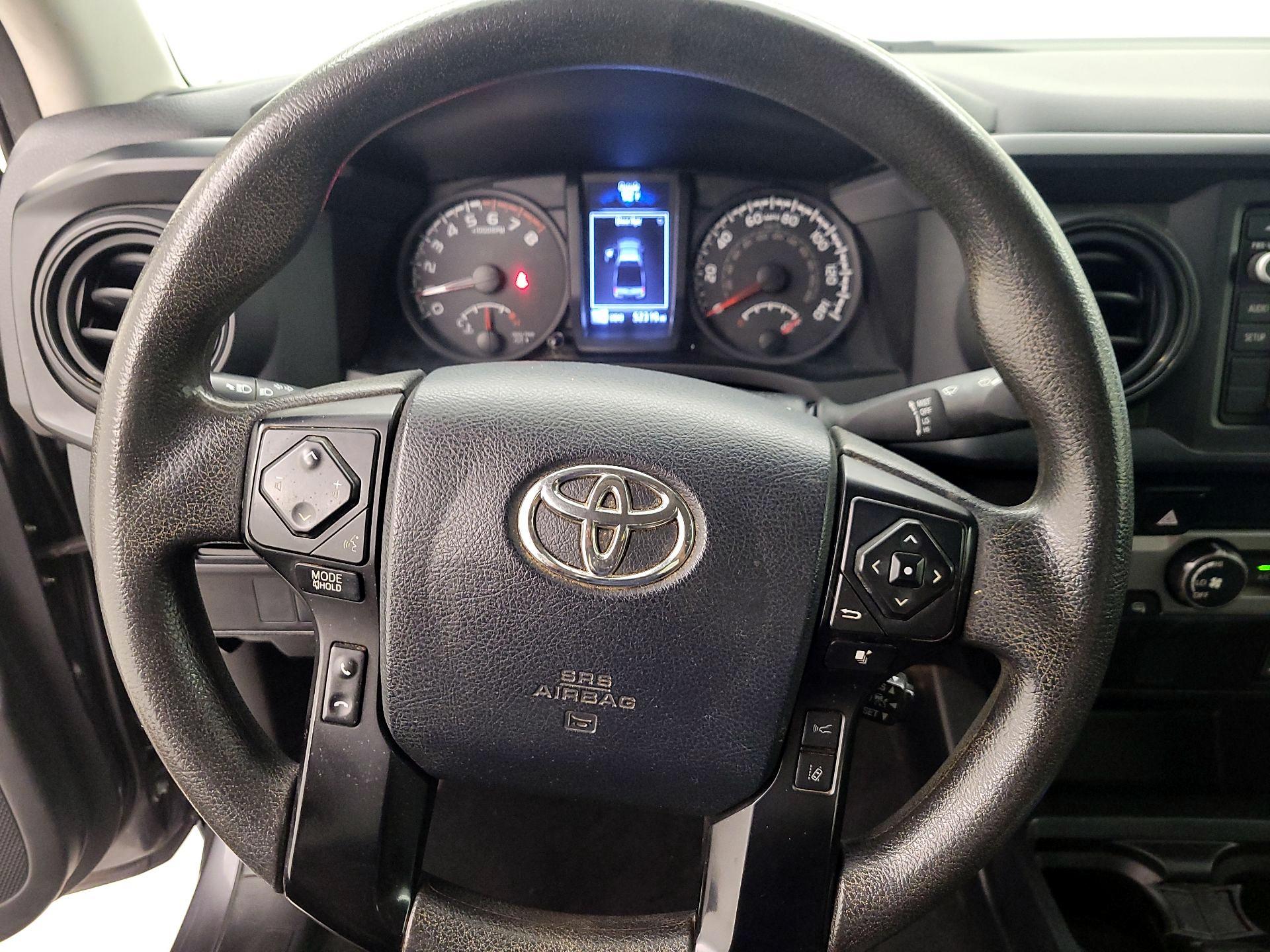 Thumbnail: 2019 Toyota Tacoma - 10