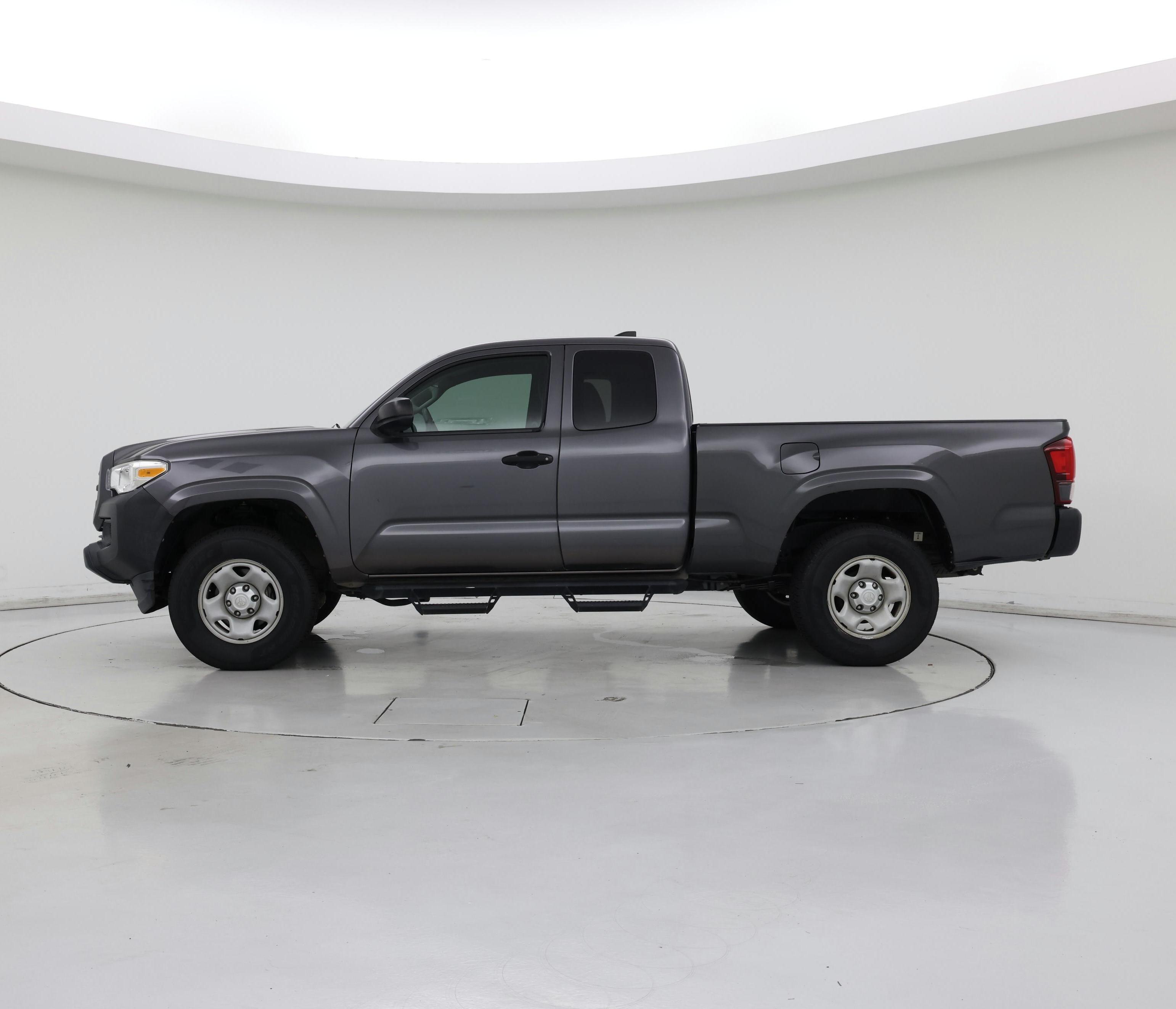 Thumbnail: 2019 Toyota Tacoma - 3