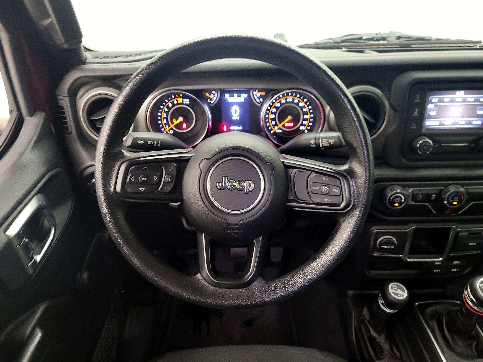 Thumbnail: 2021 Jeep Gladiator - 10